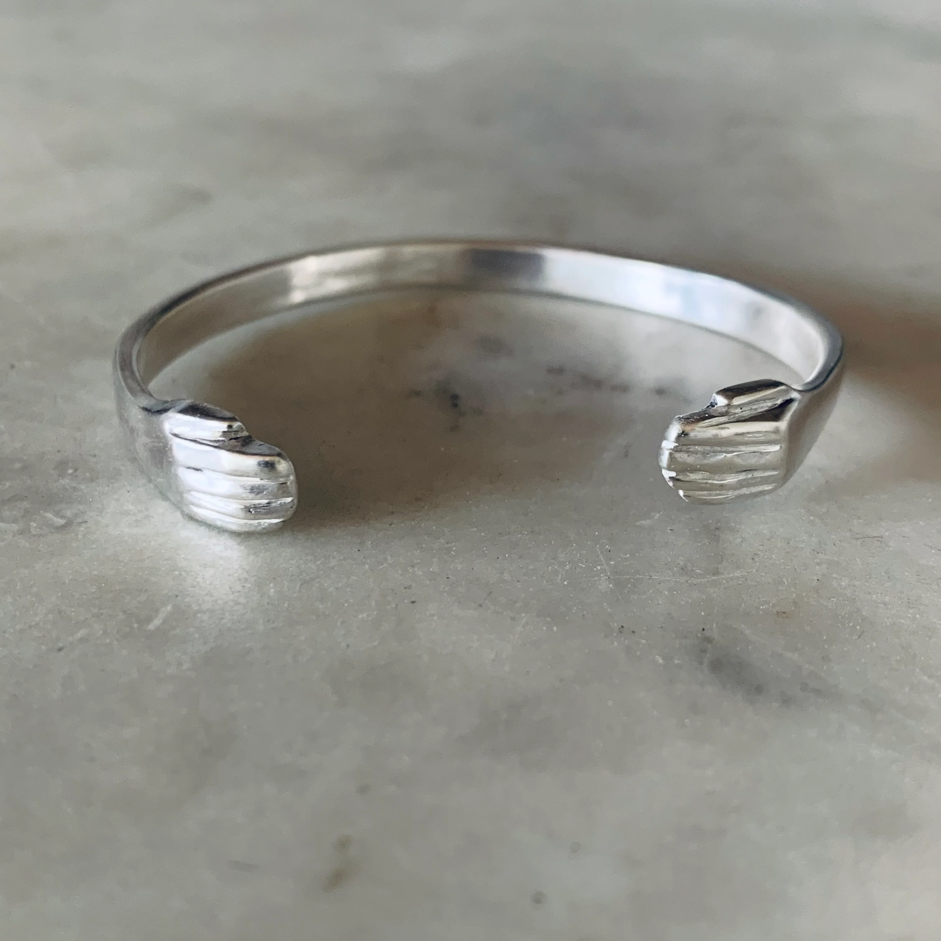 HUG CUFF - Image 7