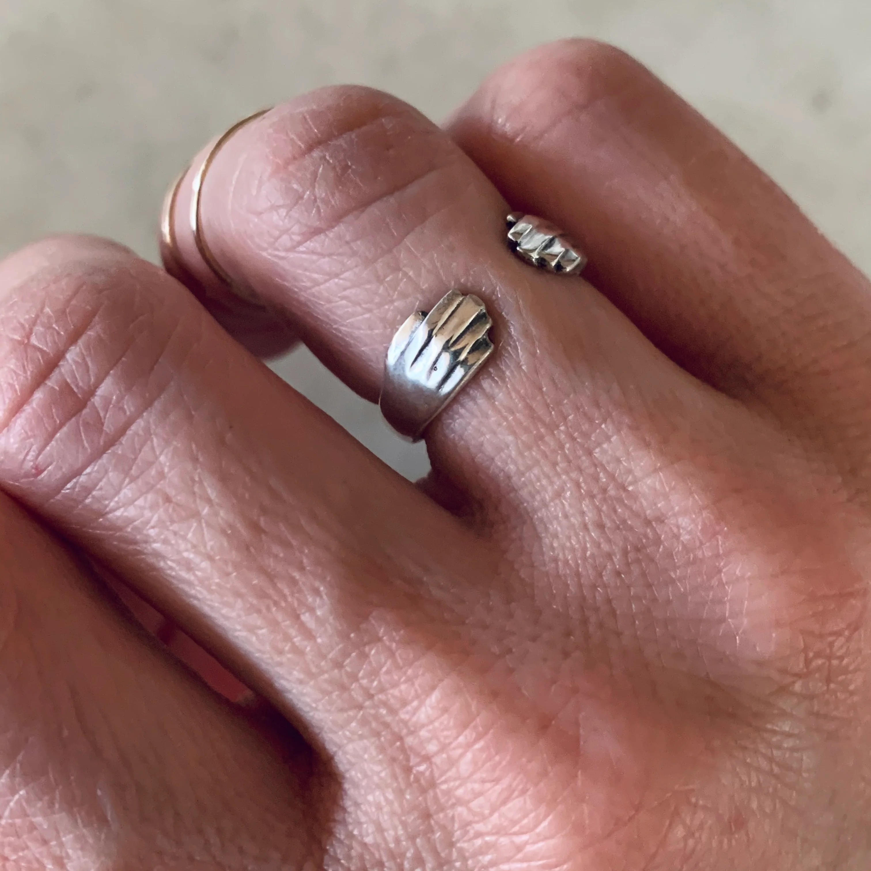 HUG RING - Image 12