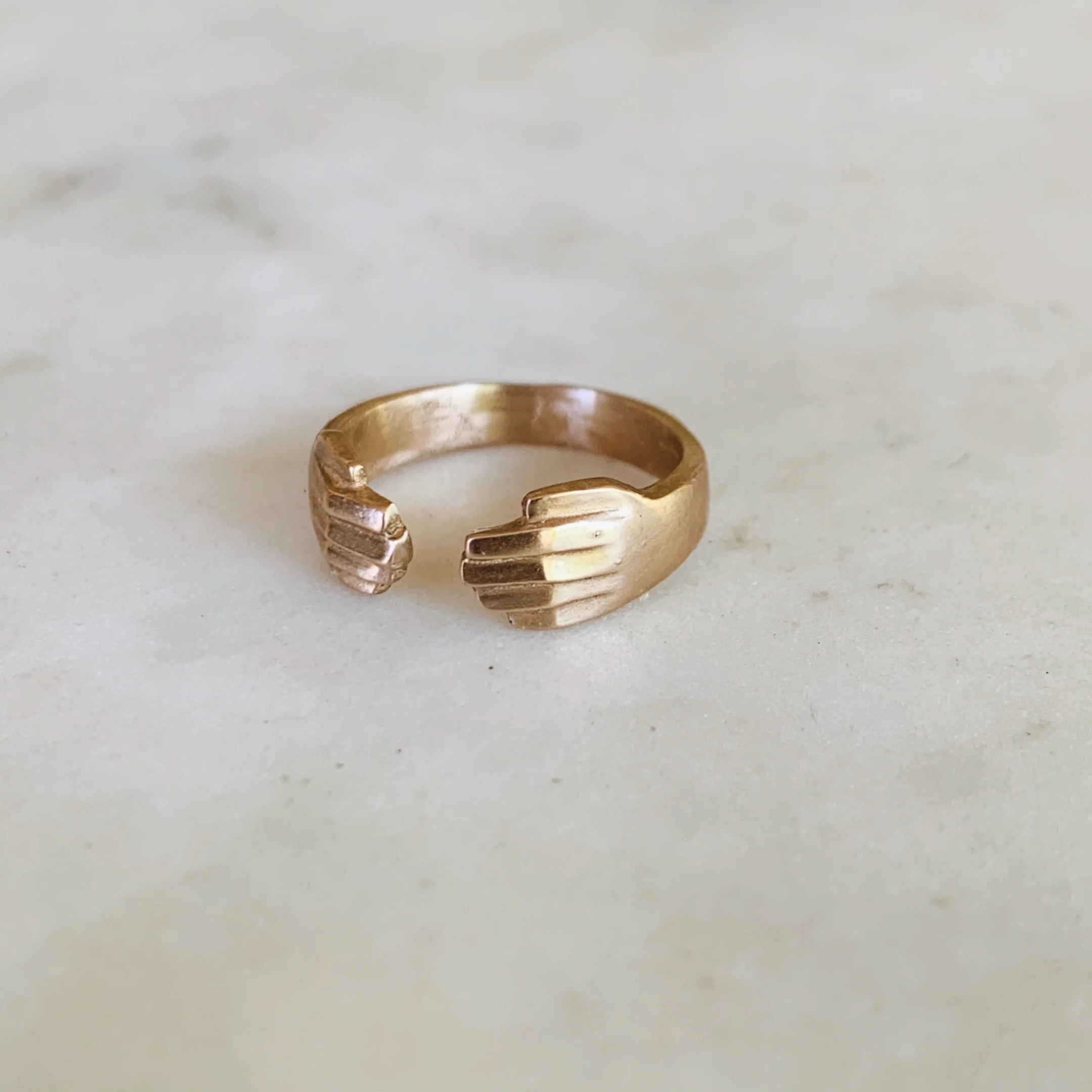 HUG RING - Image 5