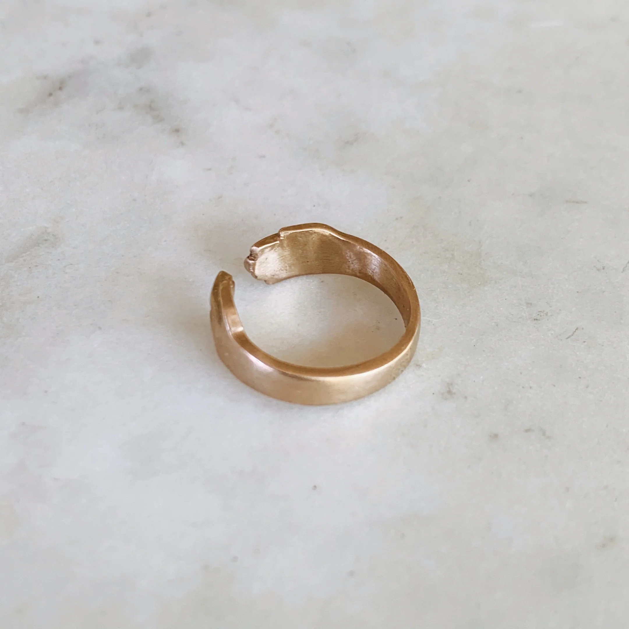 HUG RING - Image 6