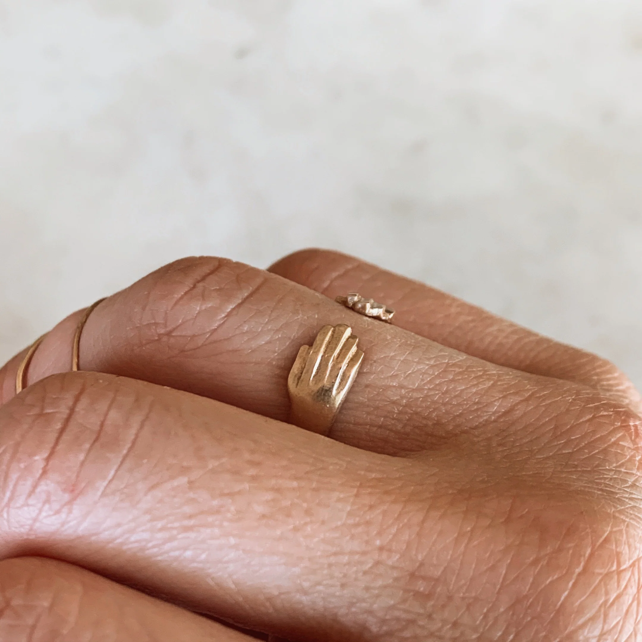 HUG RING - Image 9