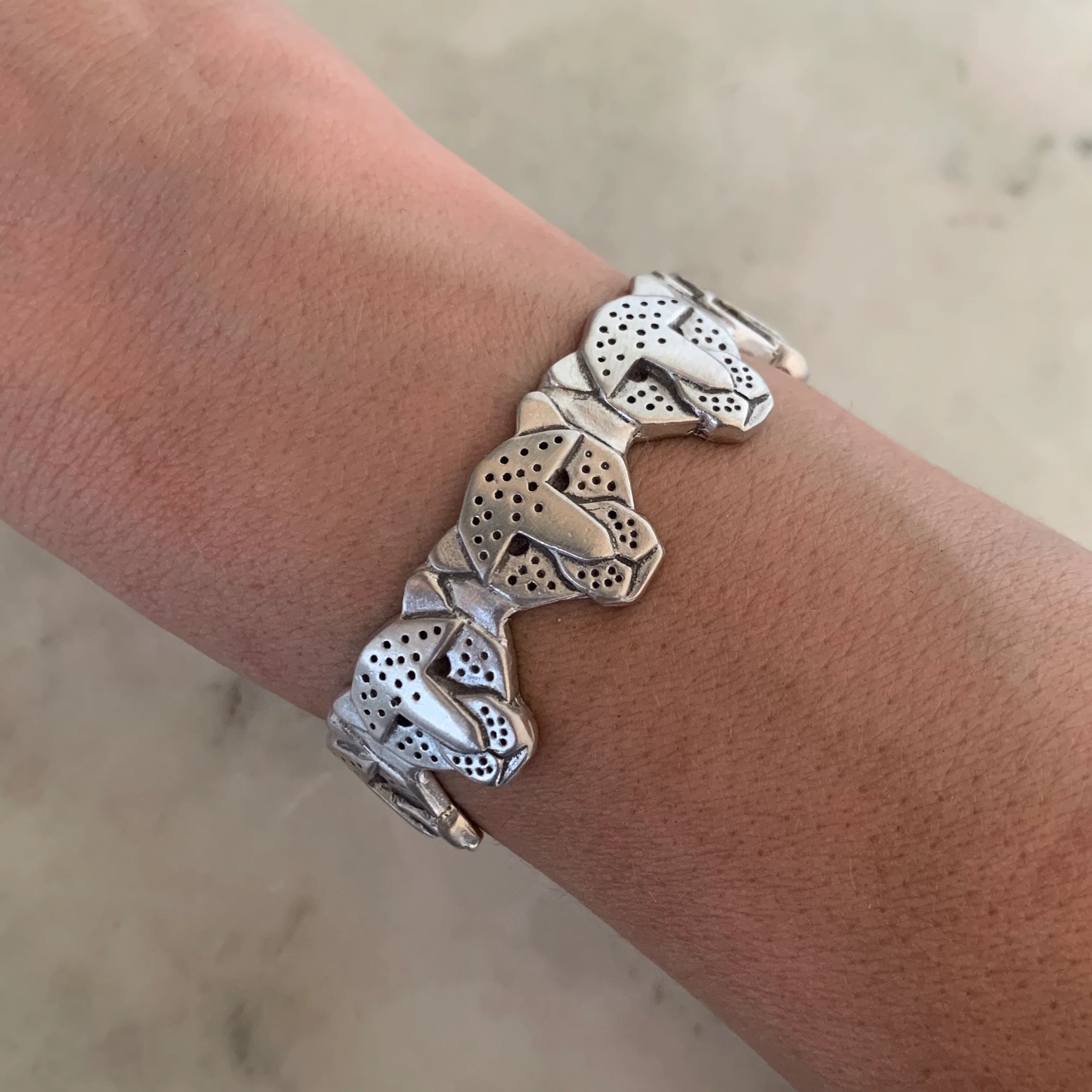 ARCHIVE — JAGUAR CUFF - Image 7