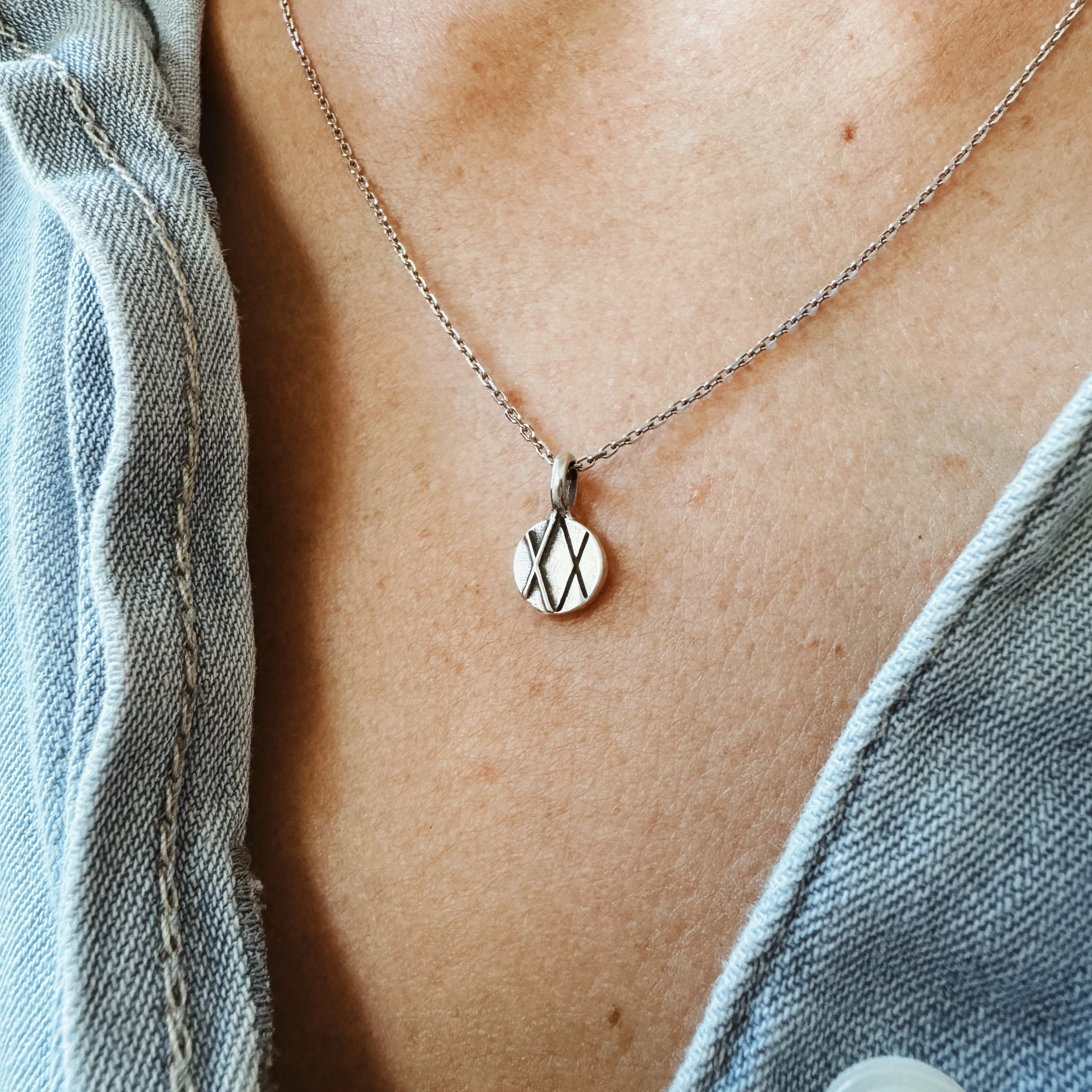 JOY | SORROW PENDANT - Image 9