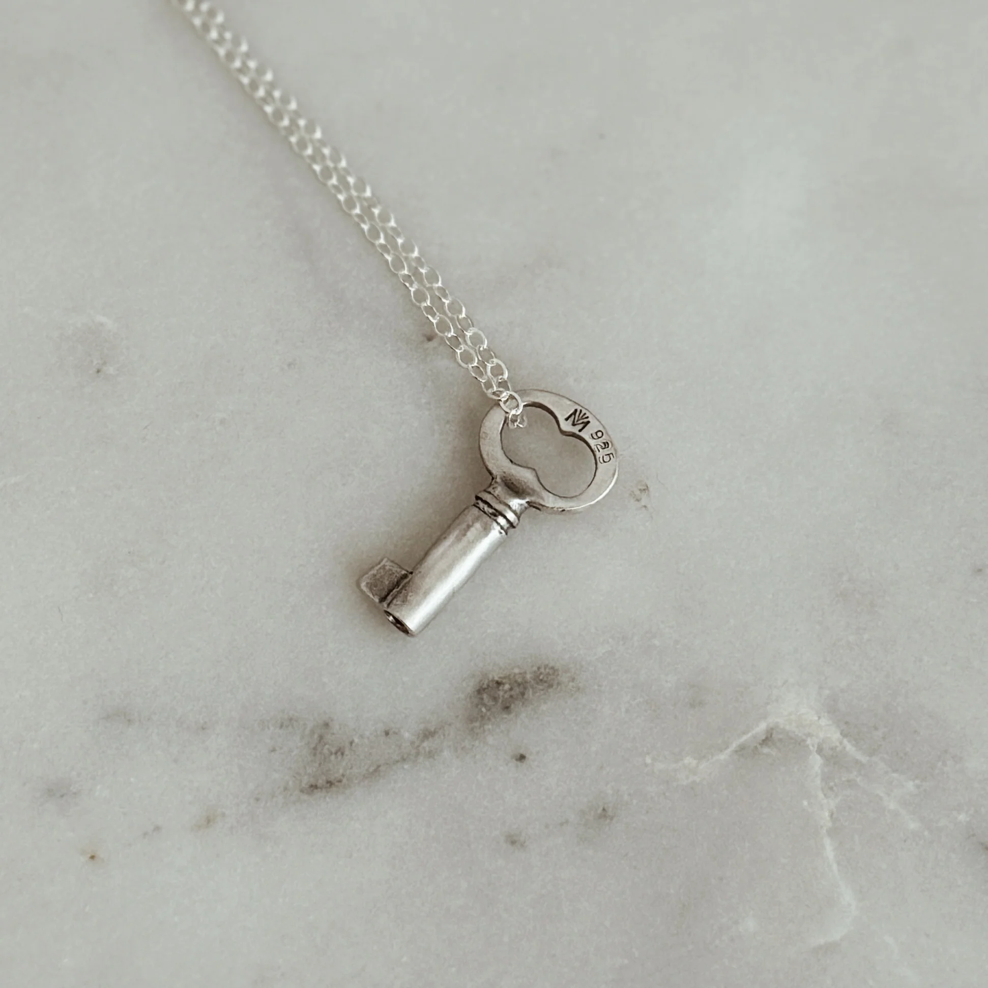 KEY PENDANT - Image 9