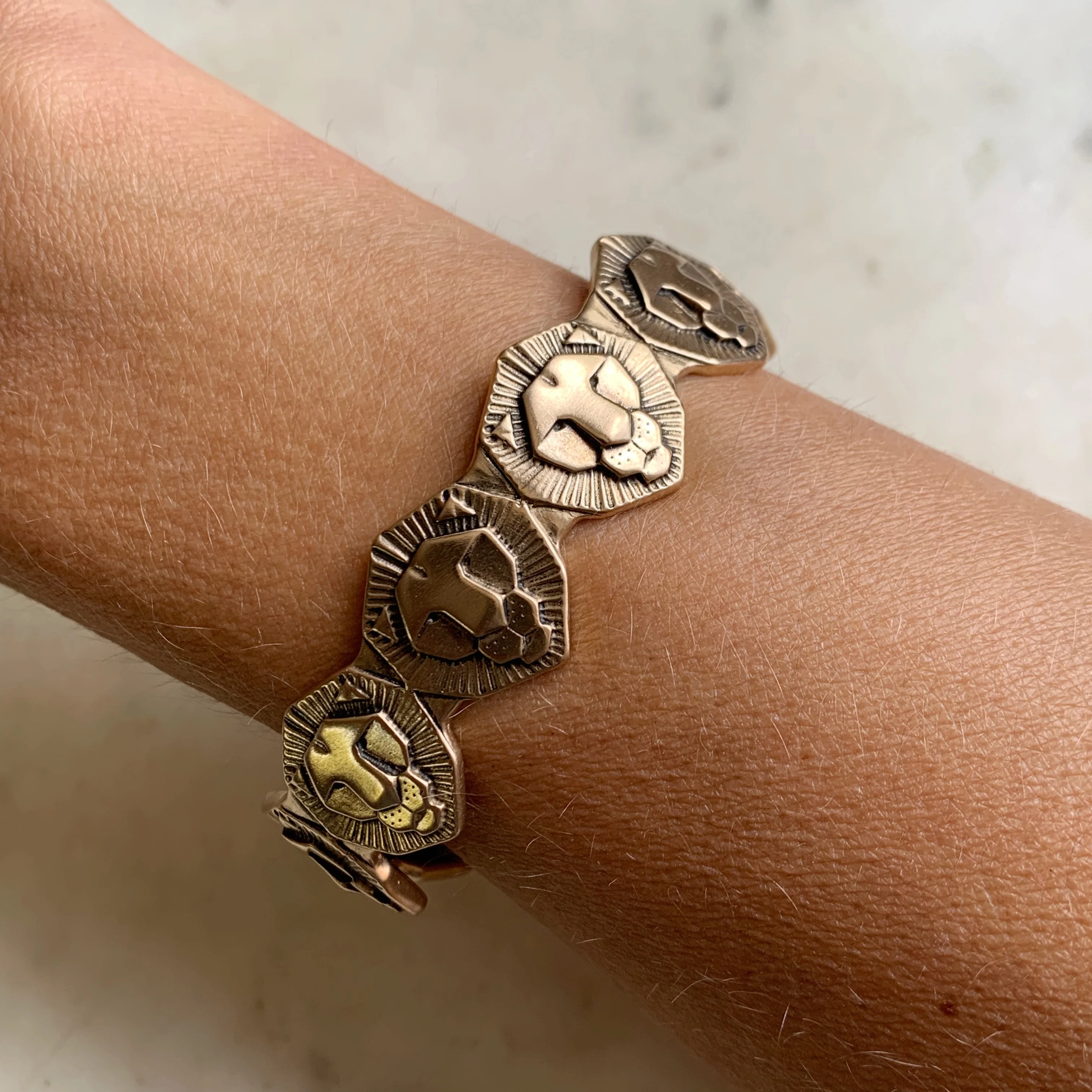 ARCHIVE — LION CUFF - Image 2