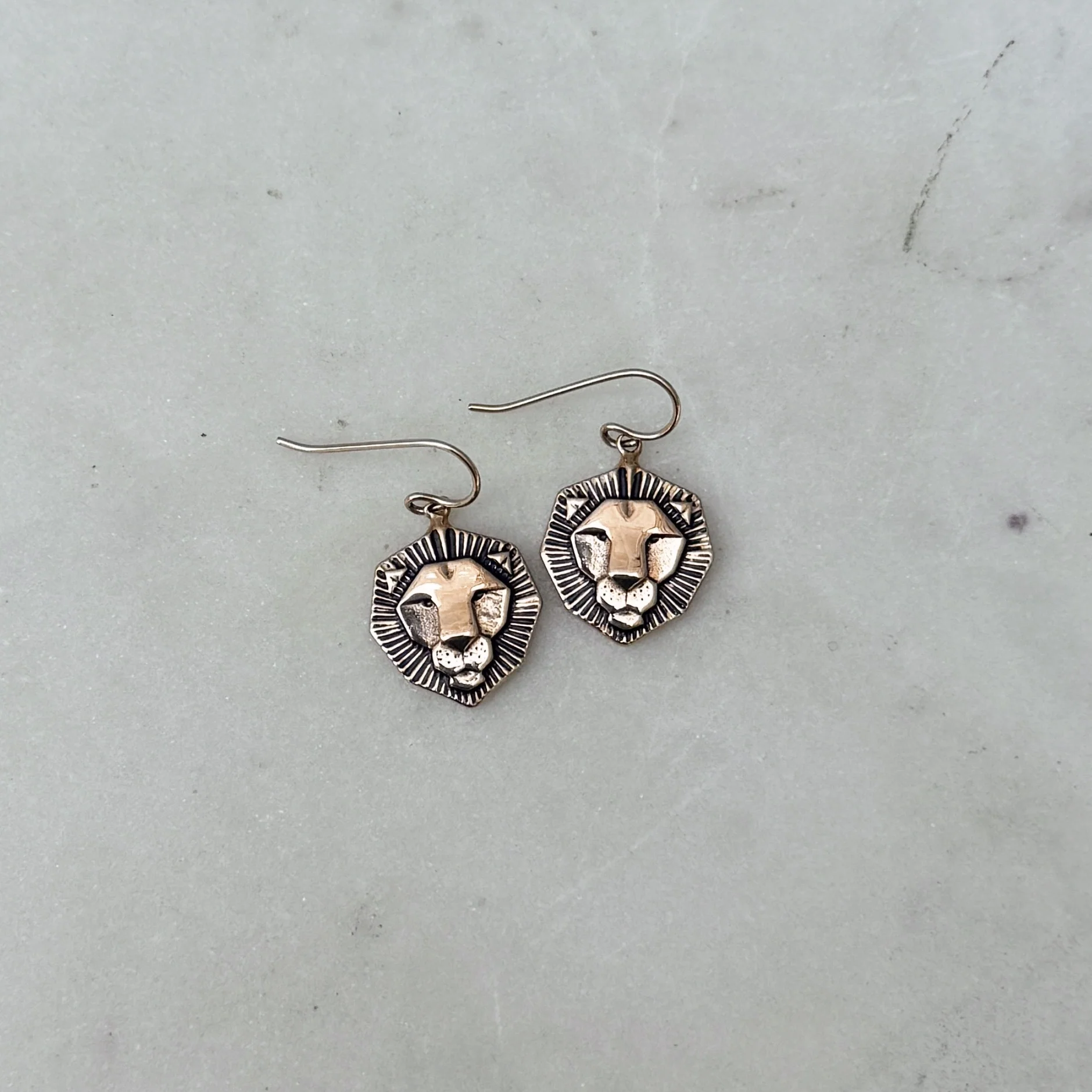 ARCHIVE — LION EARRINGS