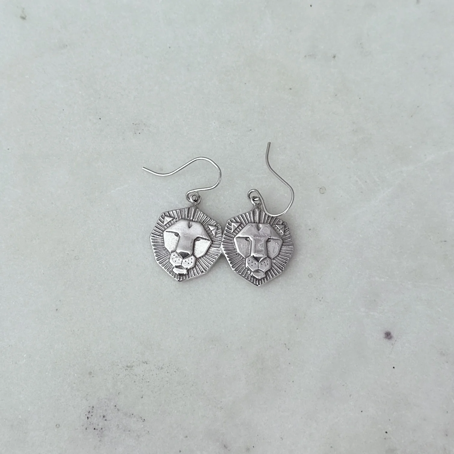 ARCHIVE — LION EARRINGS - Image 5