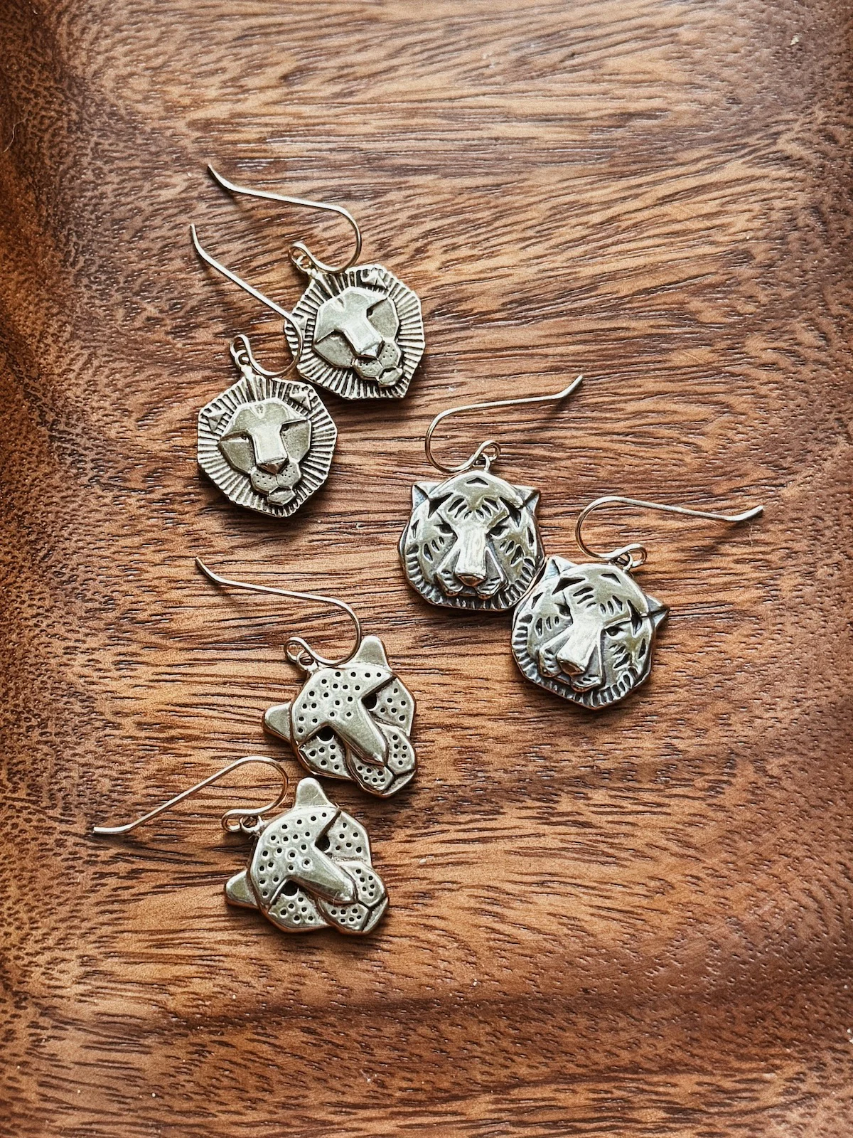 ARCHIVE — LION EARRINGS - Image 6