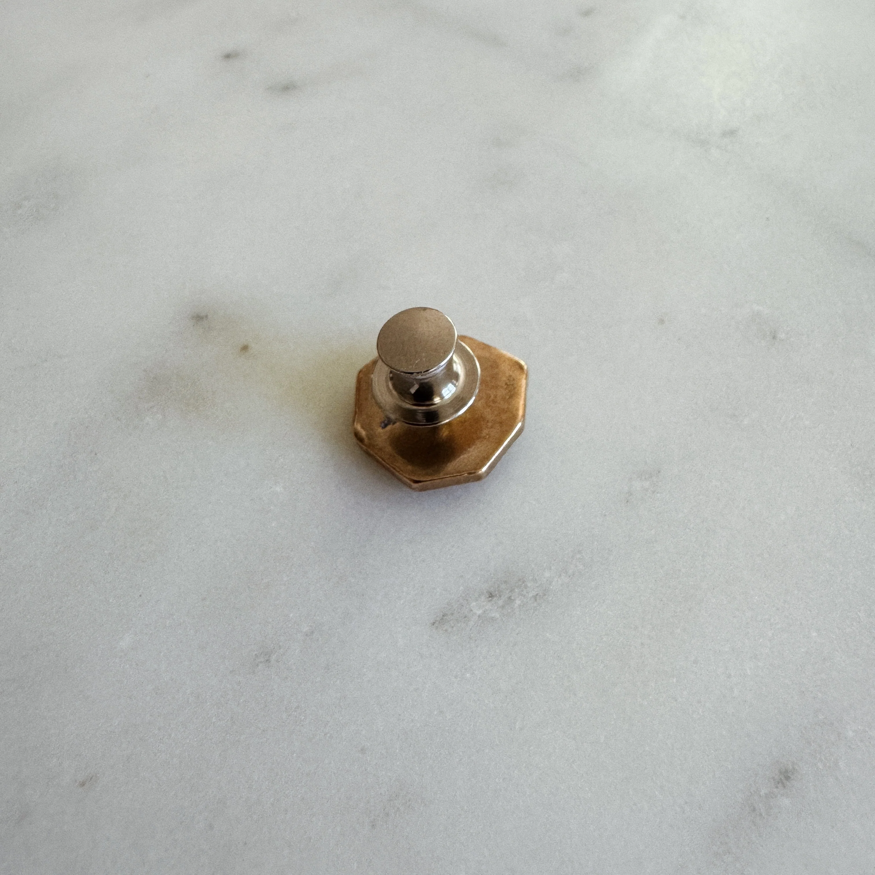 LION TIE/LAPEL PIN - Image 3