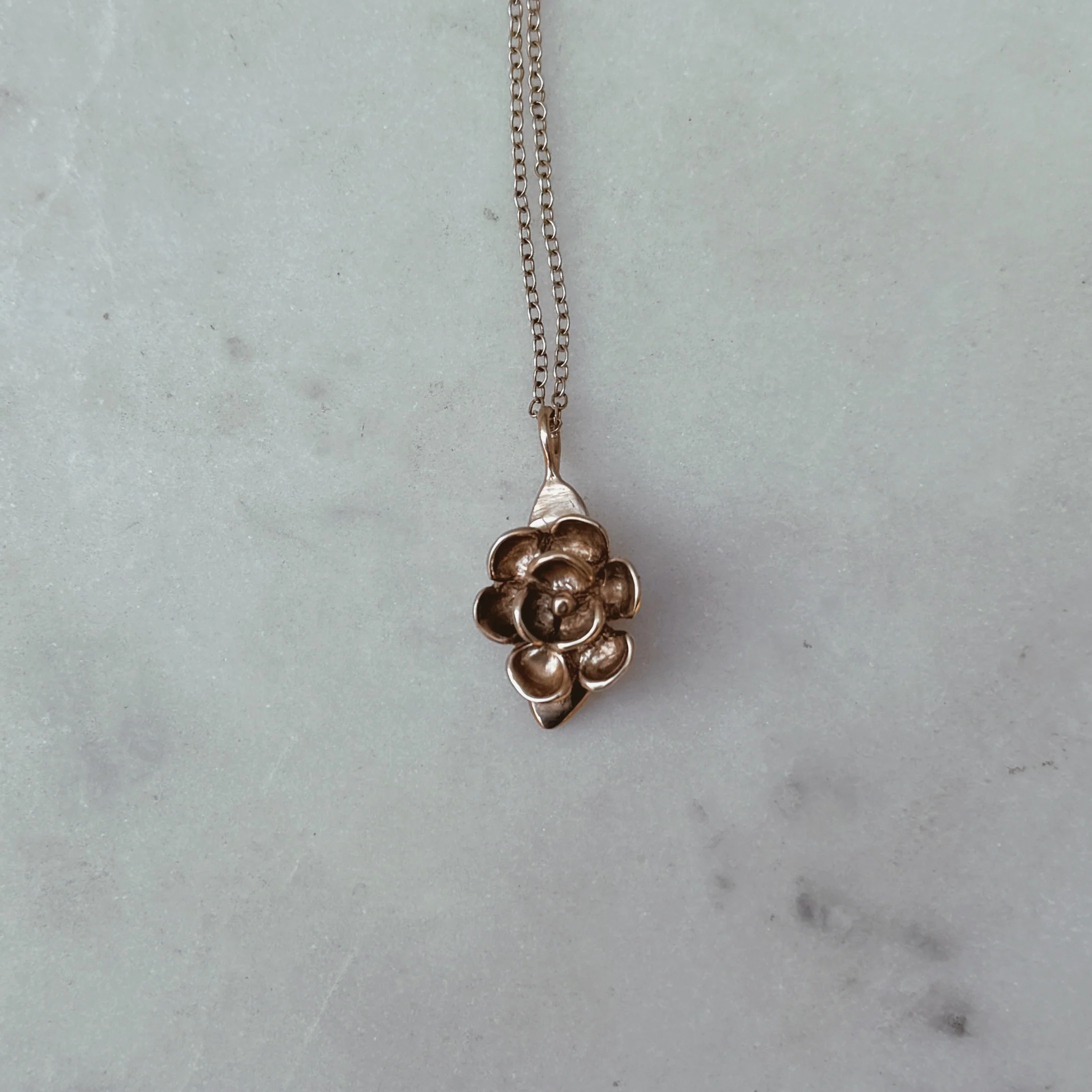MAGNOLIA PENDANT — LARGE