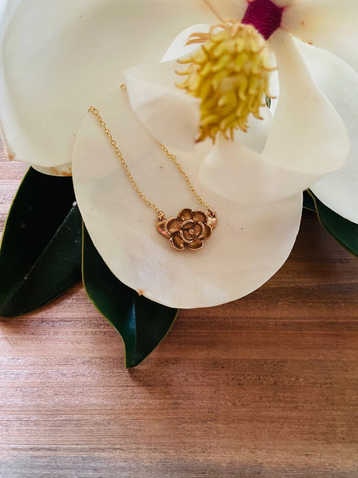 MAGNOLIA DOUBLE ATTACHED NECKLACE - Image 3