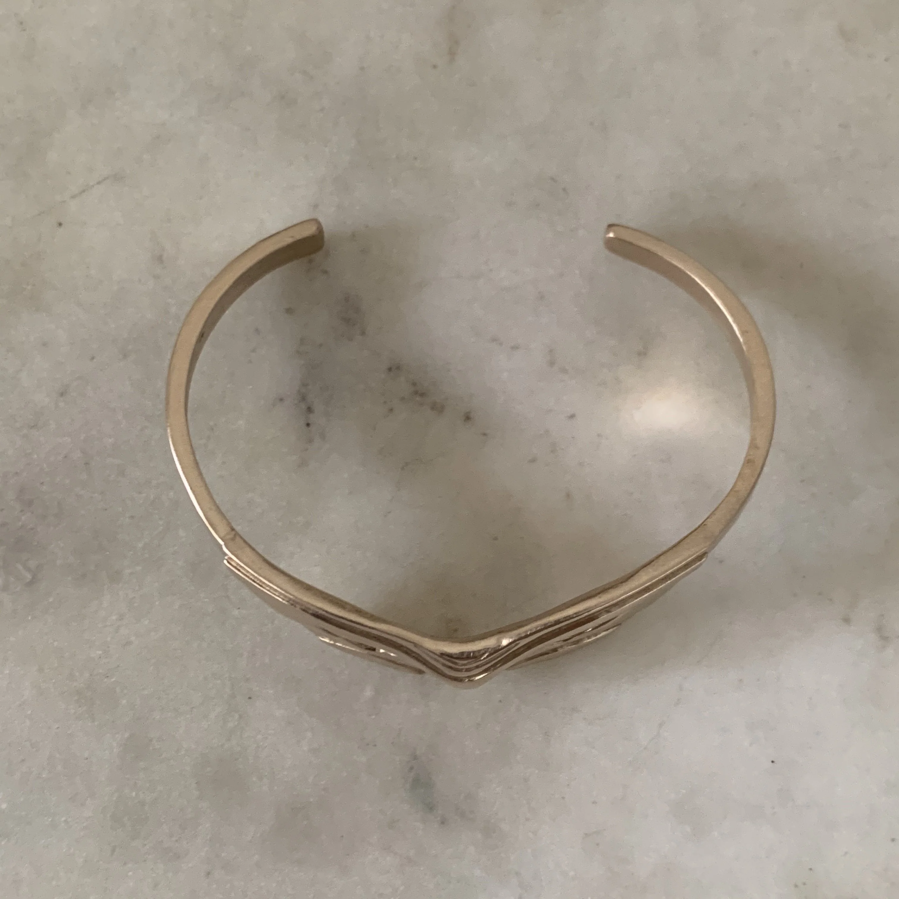 MARDI GRAS MASK CUFF - Image 4