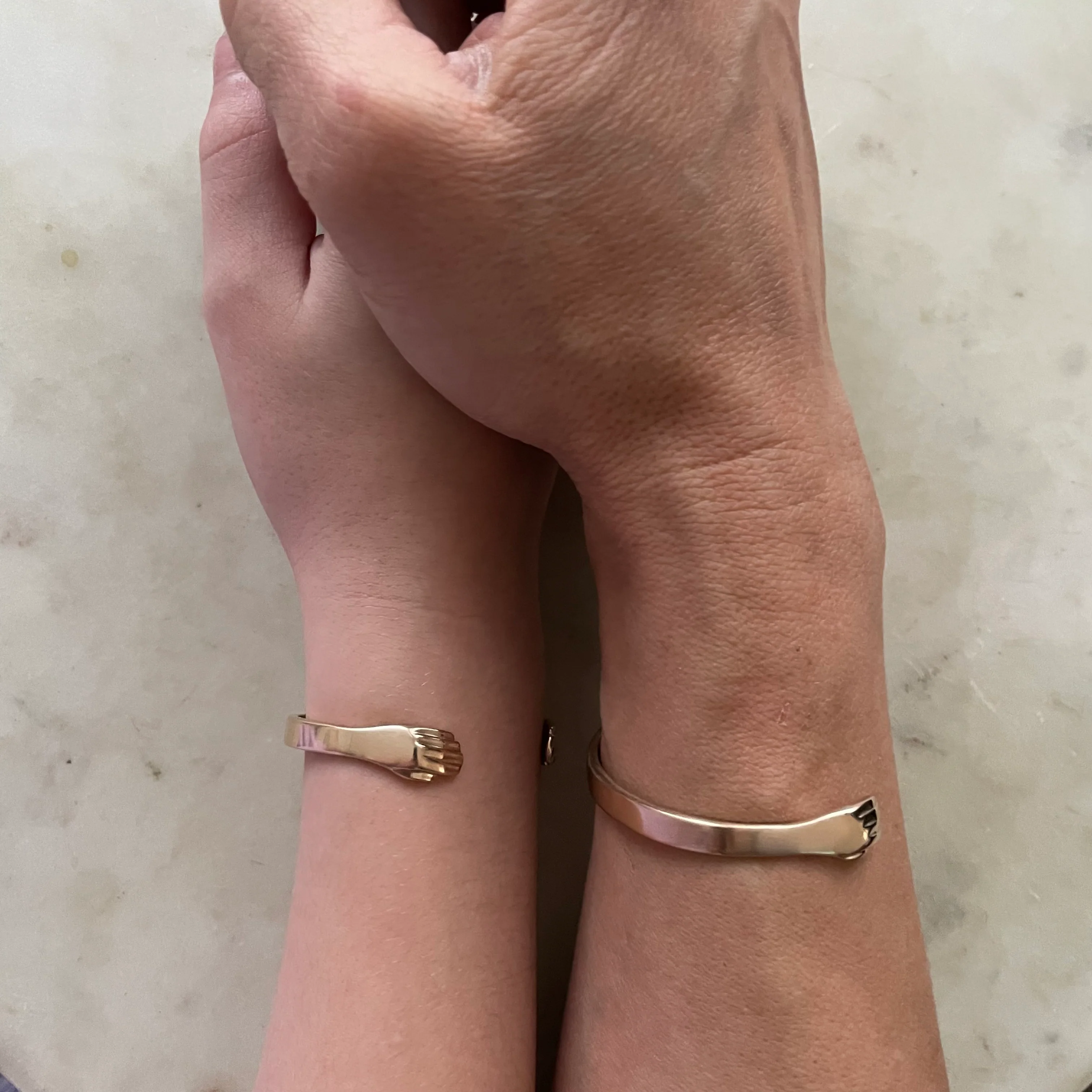 CHILD'S HUG CUFF - Image 11