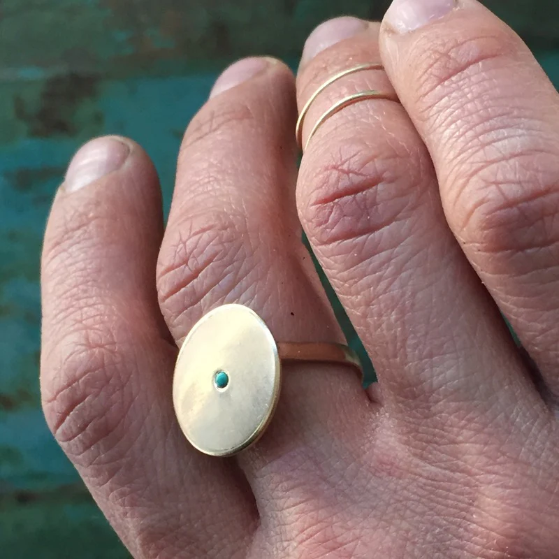 ARCHIVE — MINIMAL CIRCLE STONE RING - Image 11