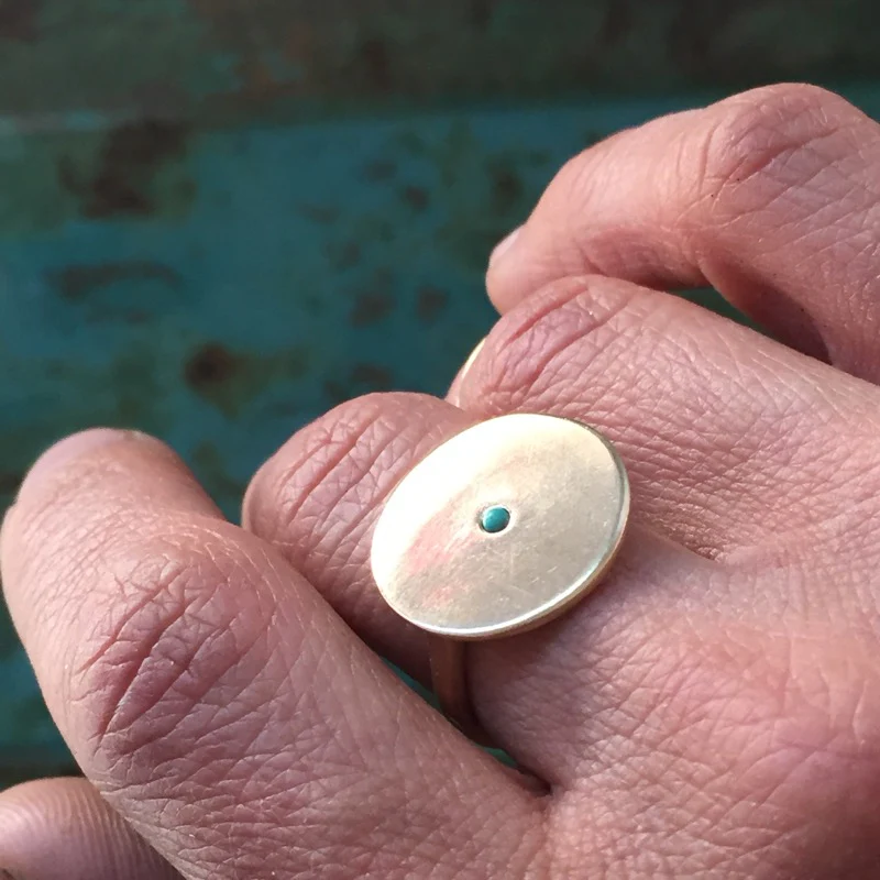 ARCHIVE — MINIMAL CIRCLE STONE RING - Image 12