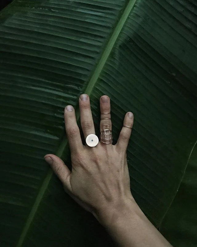 ARCHIVE — MINIMAL CIRCLE STONE RING - Image 13
