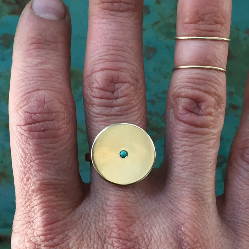 ARCHIVE — MINIMAL CIRCLE STONE RING - Image 2