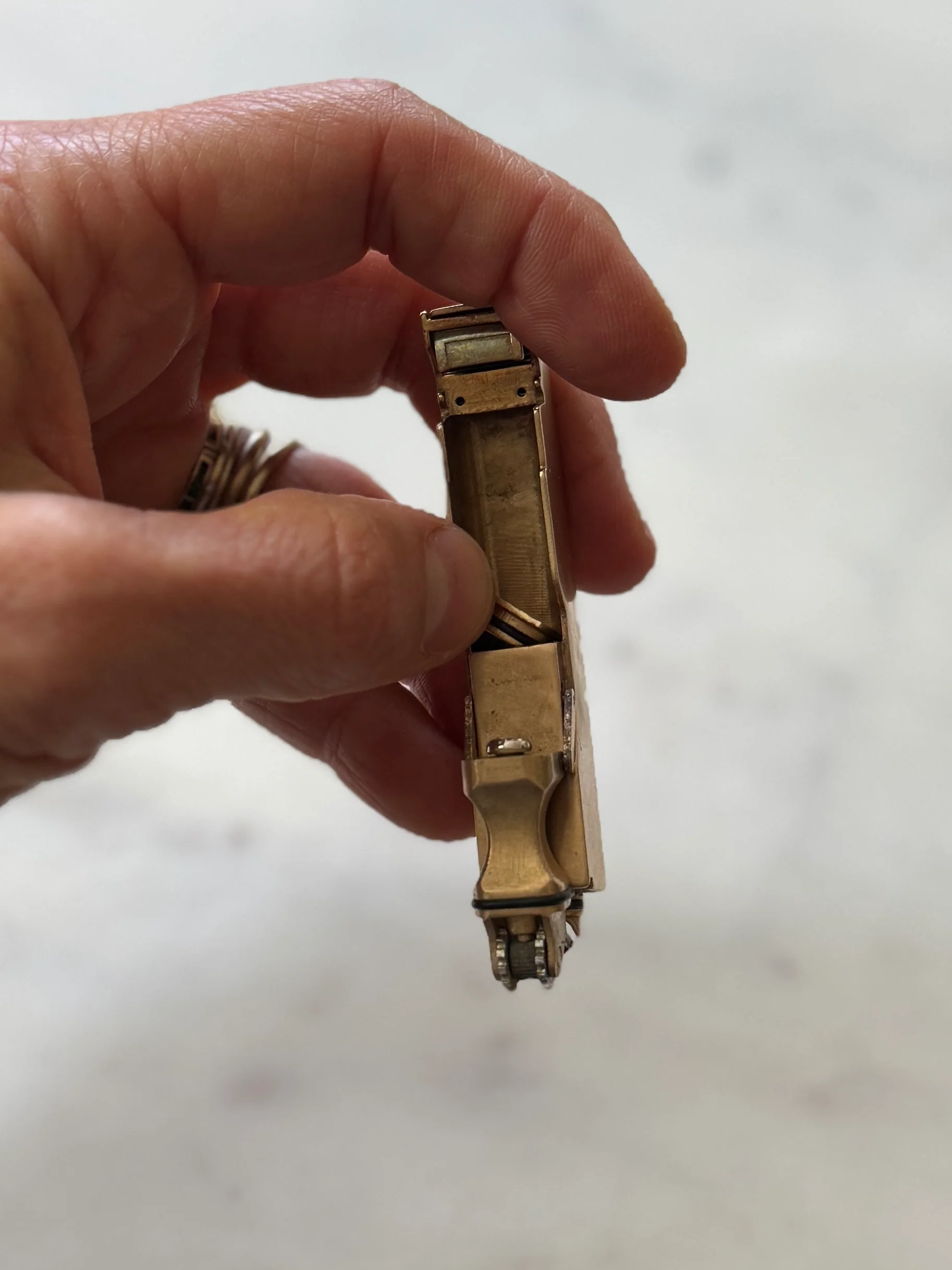 THE BELT BUCKLE - Image 12