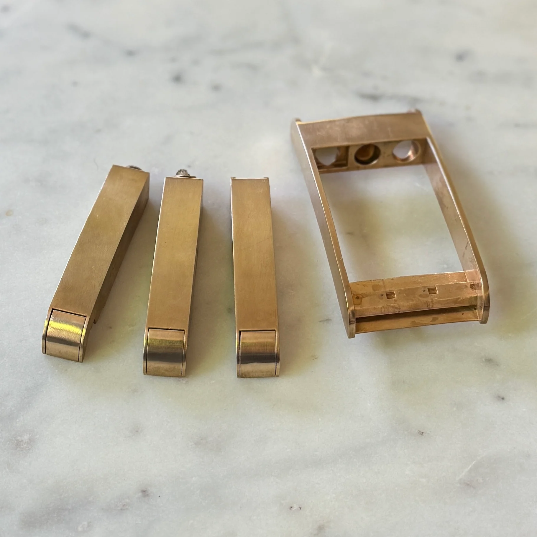 THE BELT BUCKLE - Image 18