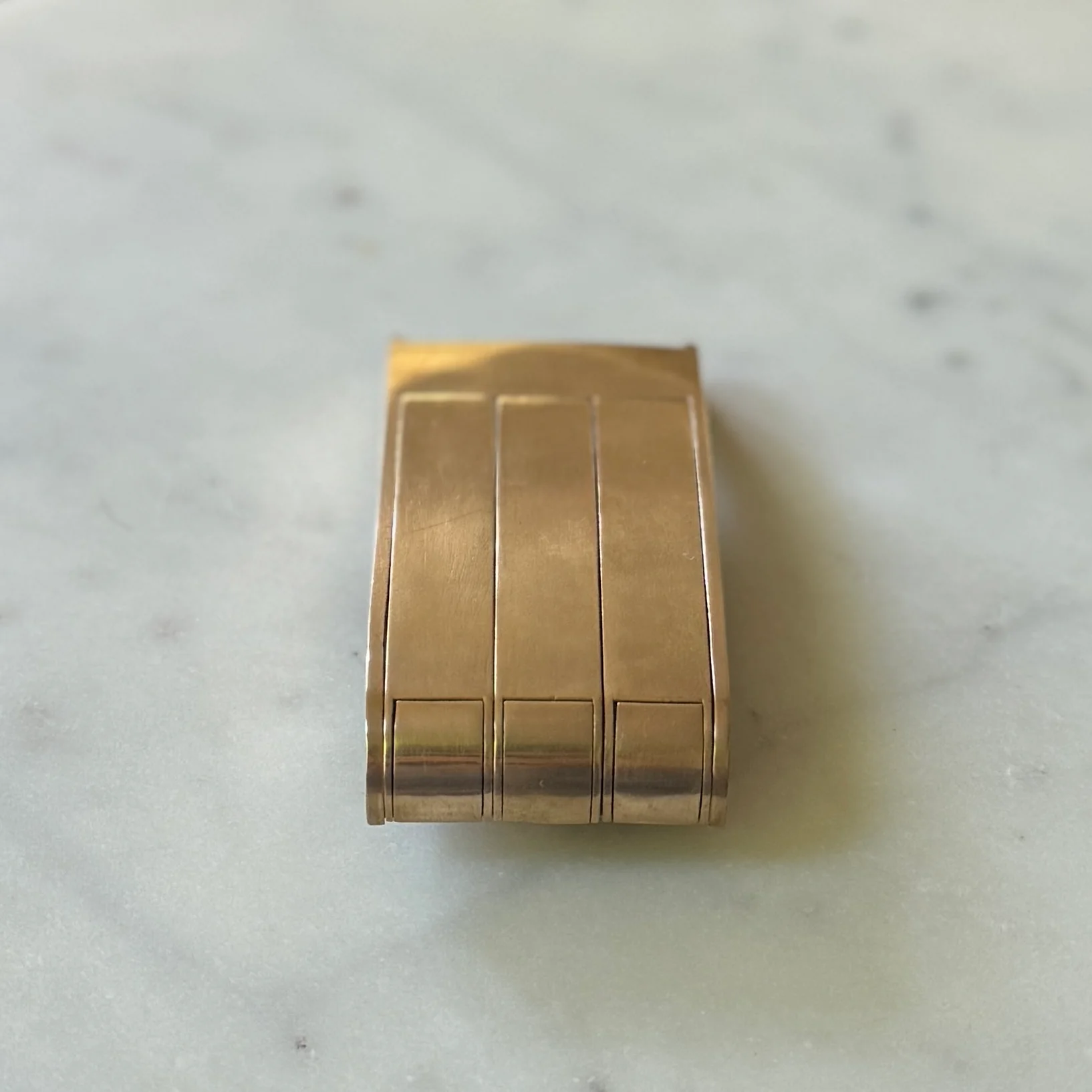 THE BELT BUCKLE - Image 3