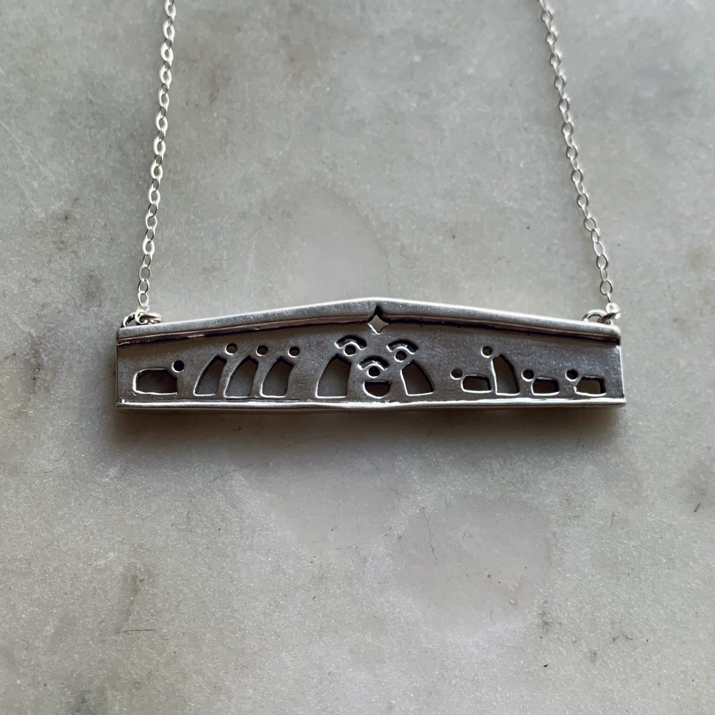 NATIVITY BAR NECKLACE - Image 4