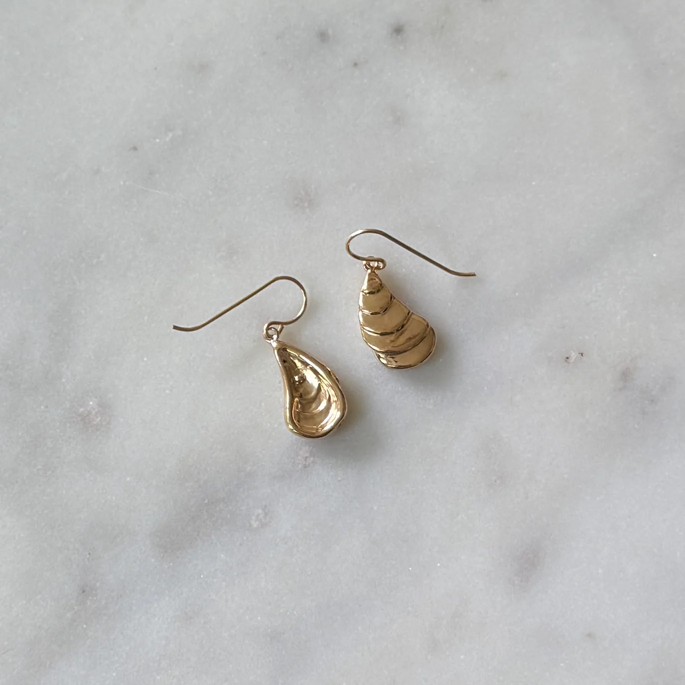 OYSTER EARRINGS - Image 3