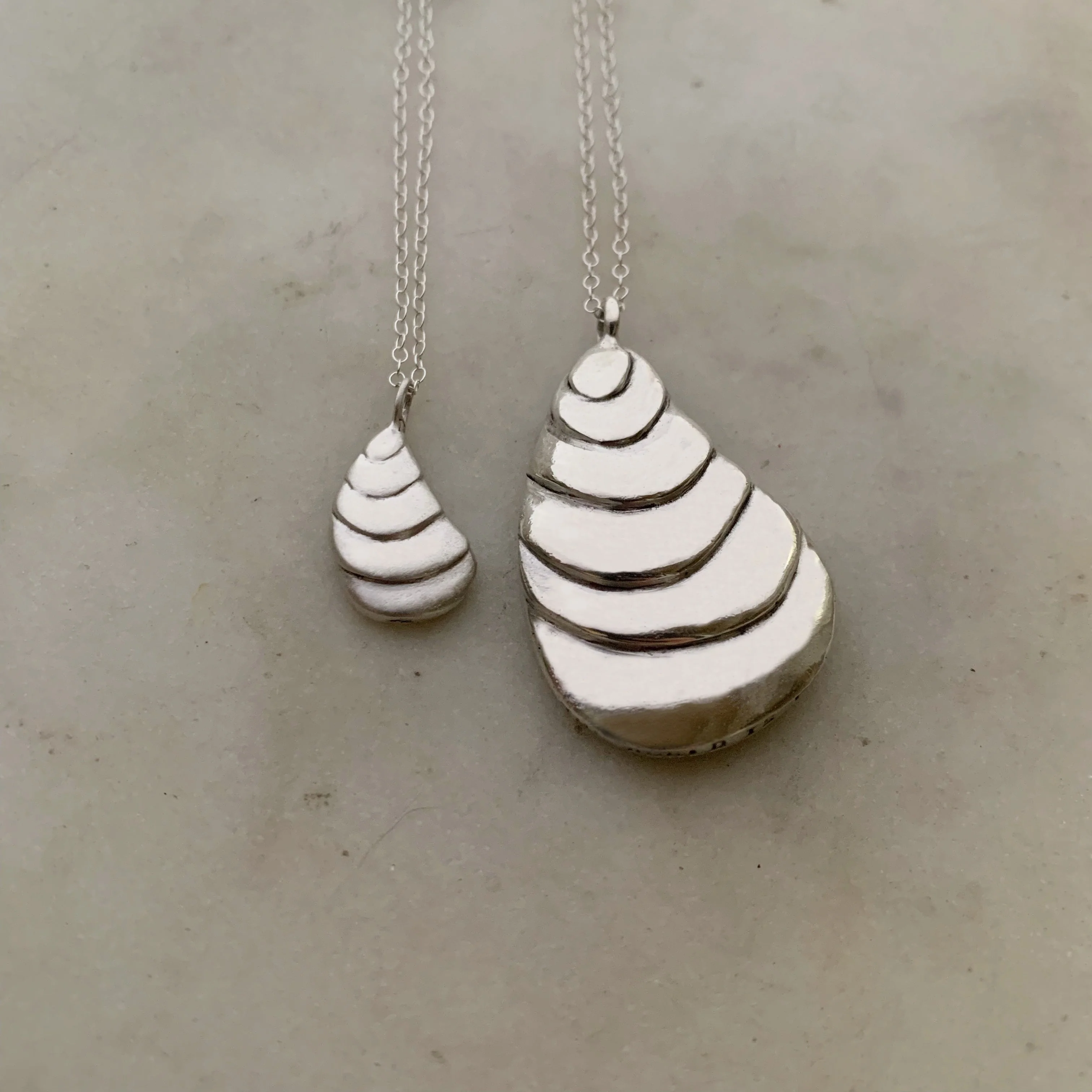 ARCHIVE — OYSTER PENDANT — LARGE - Image 12
