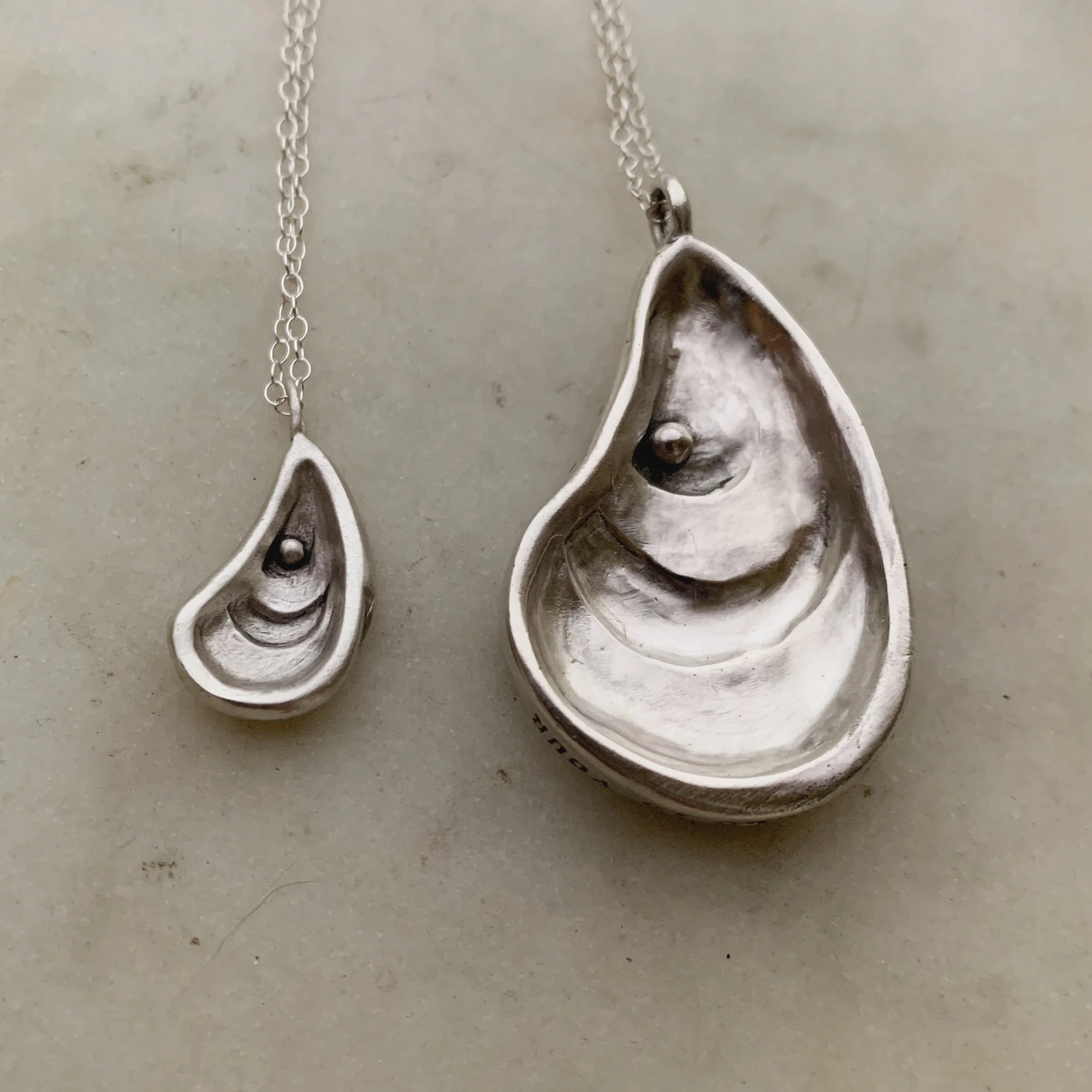 OYSTER PENDANT — SMALL - Image 7