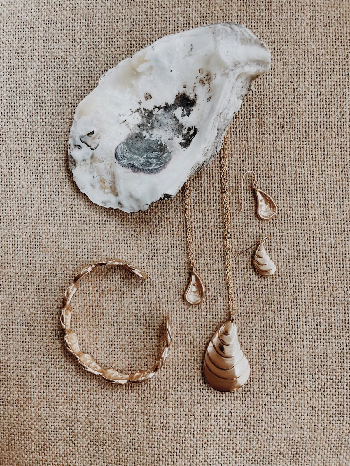 OYSTER SHELL CUFF - Image 9