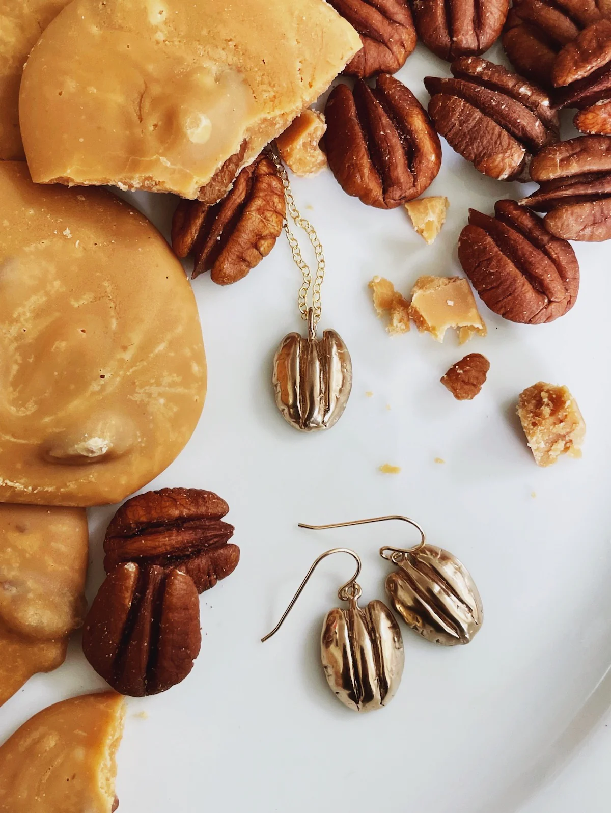 PECAN EARRINGS - Image 3