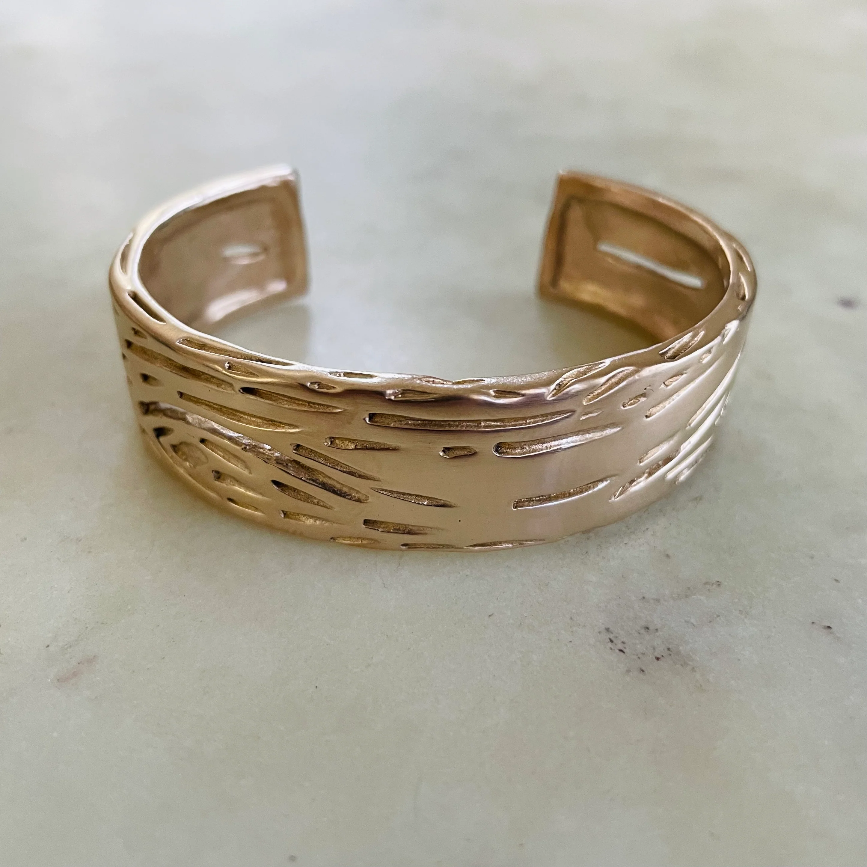 ARCHIVE — PECKY CYPRESS CUFF