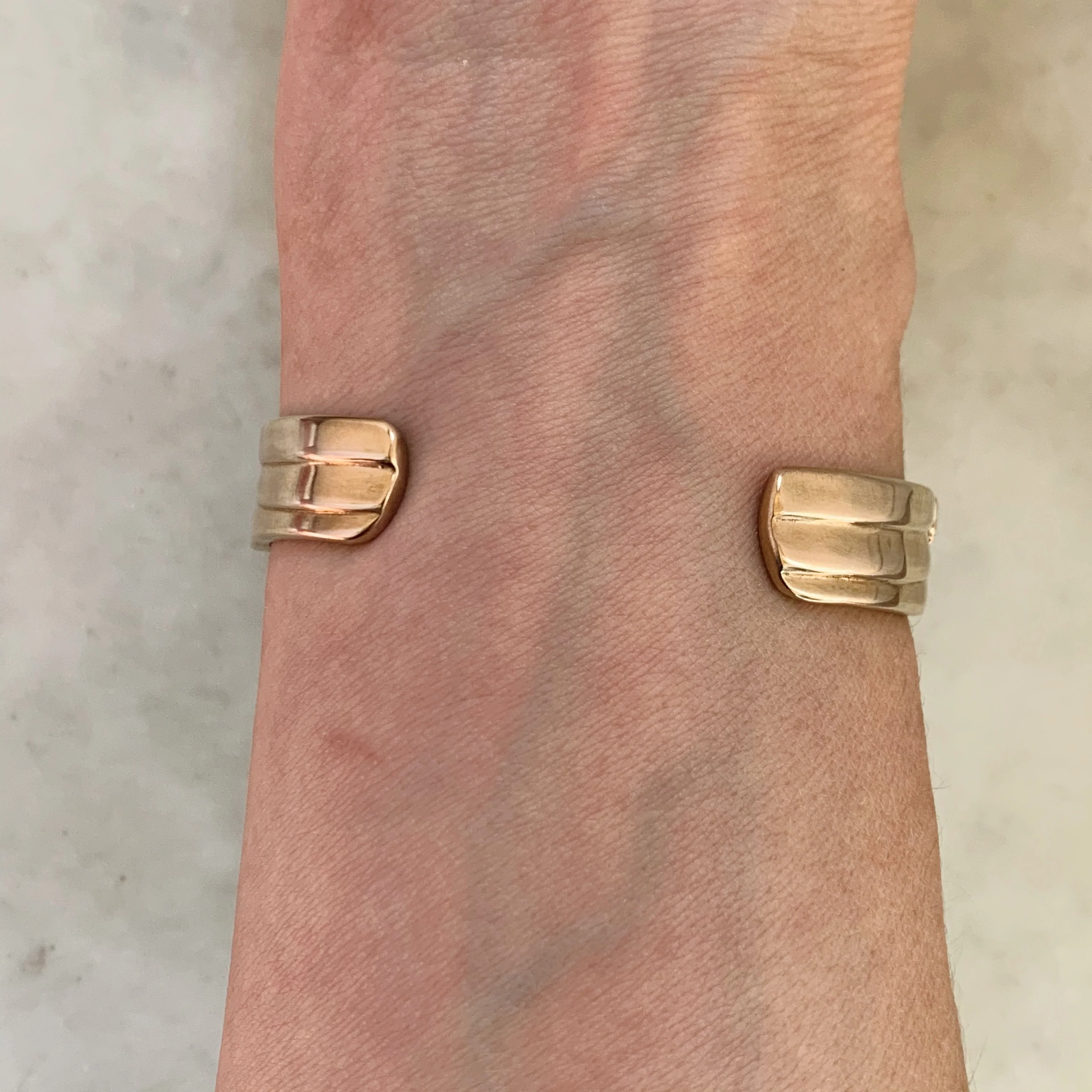 PETITE PELICAN CUFF - Image 6