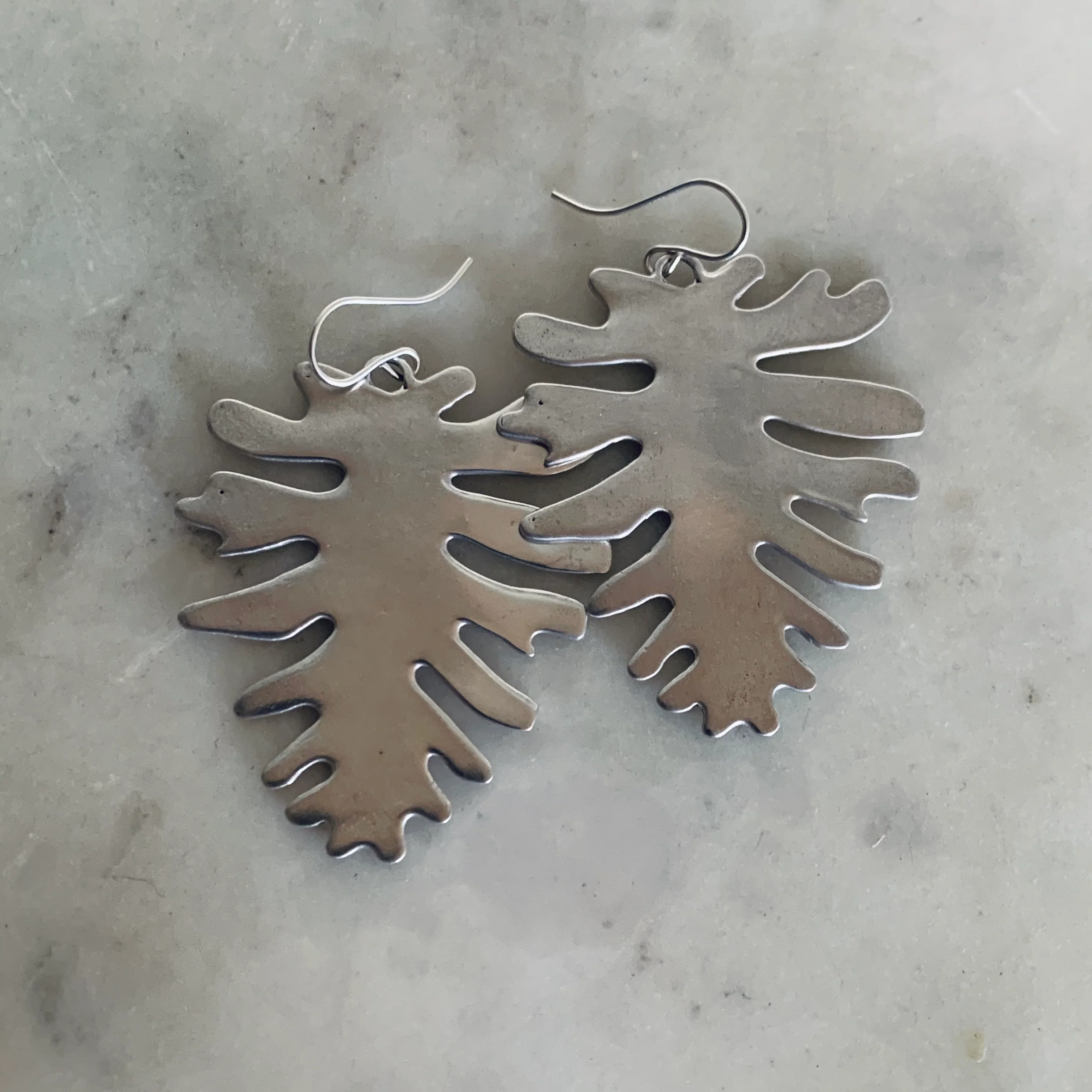 PHILODENDRON EARRINGS - Image 3