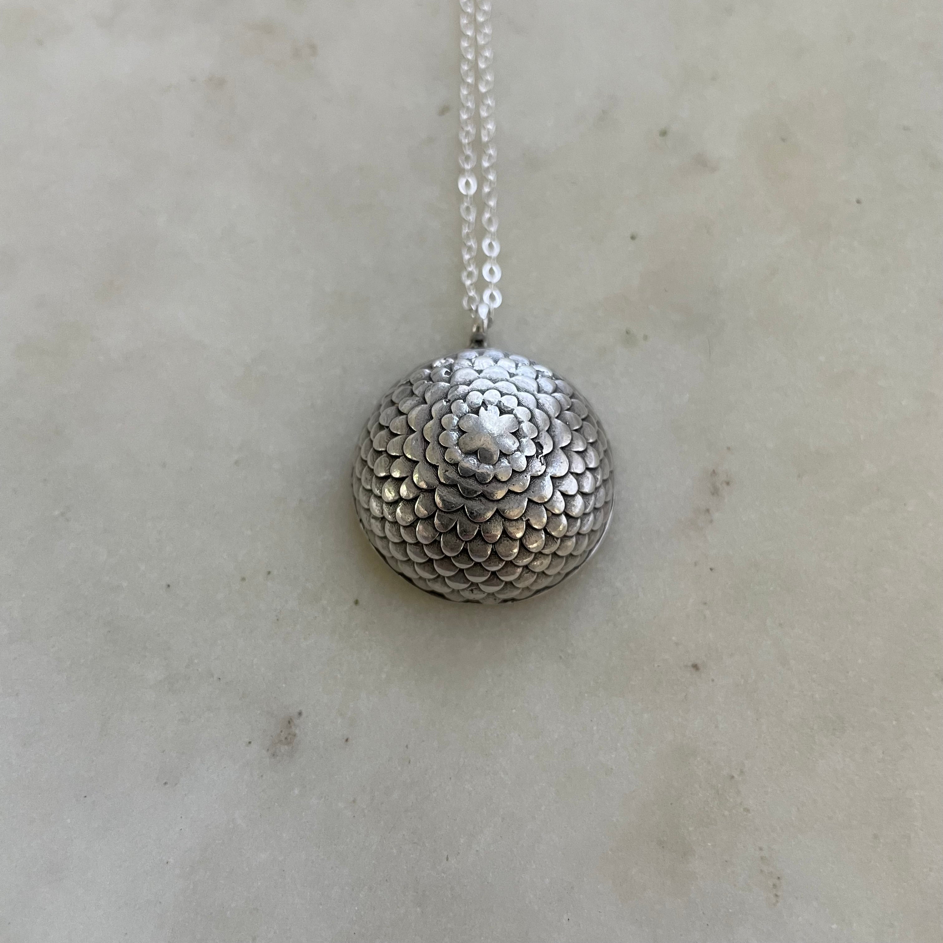ARCHIVE — LASM PLANETARIUM PENDANT - Image 11