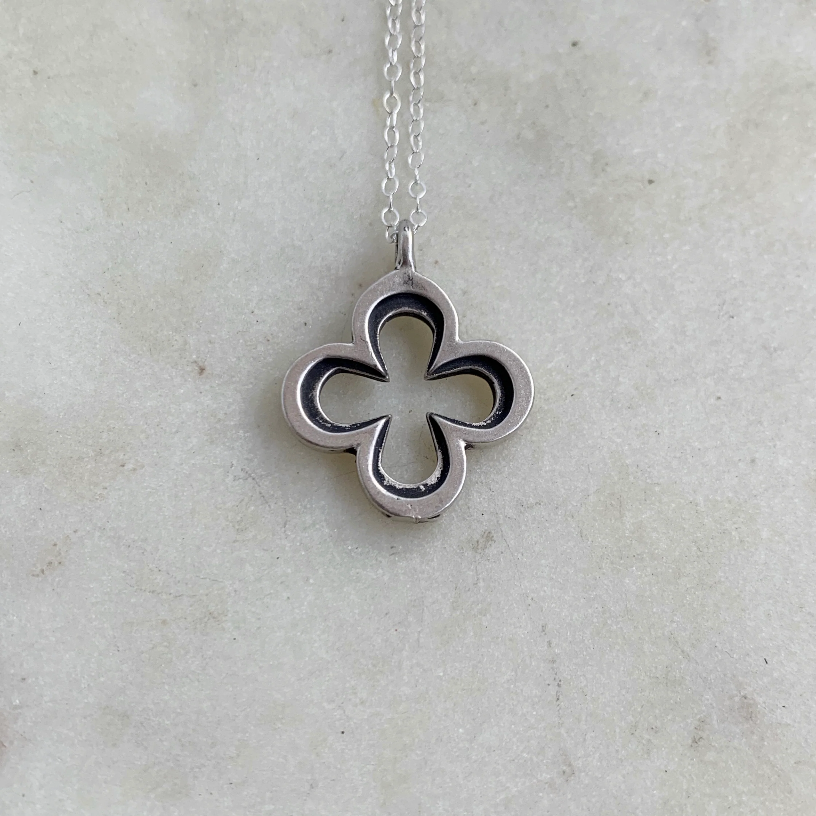 QUATREFOIL PENDANT — LARGE - Image 9