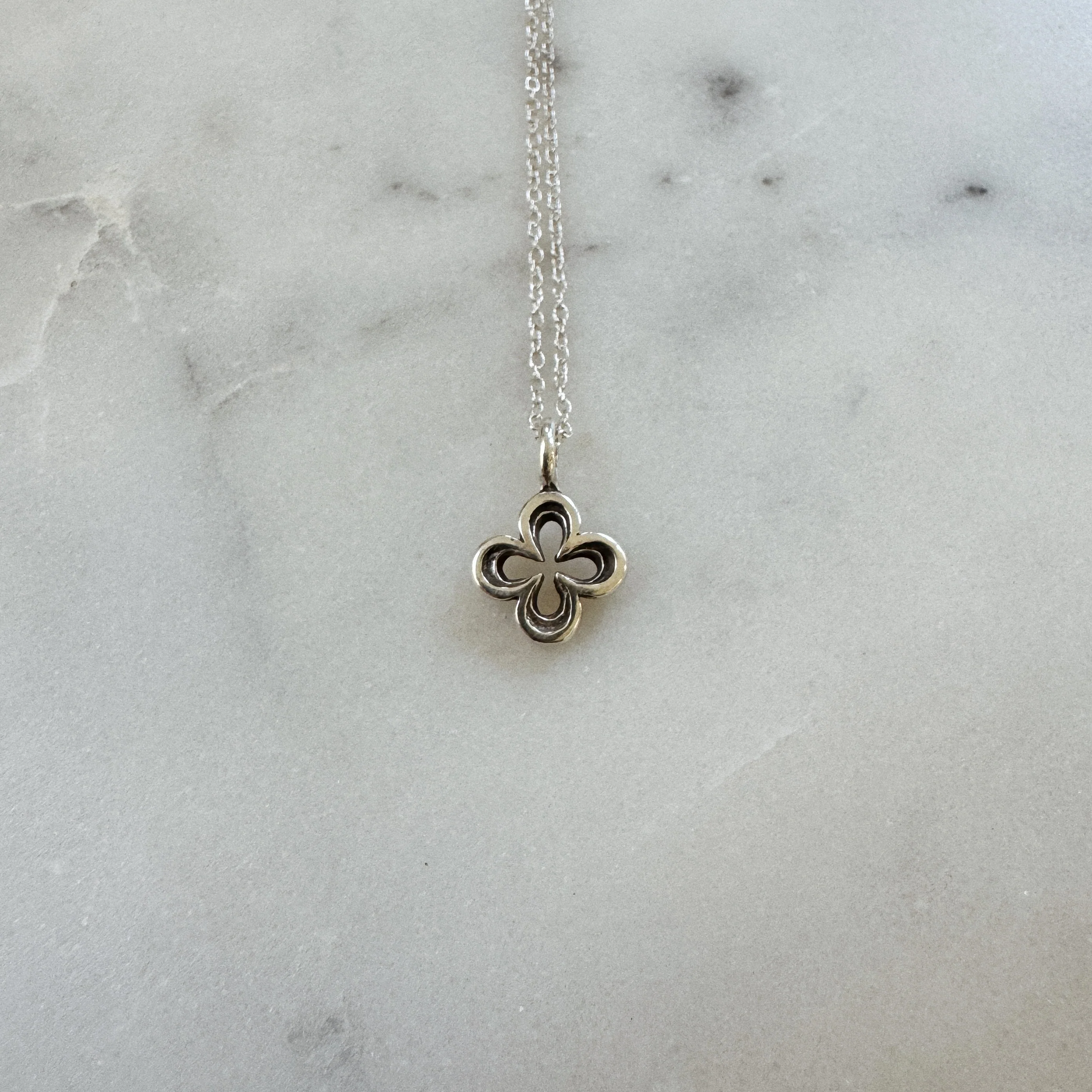 QUATREFOIL PENDANT — SMALL - Image 10