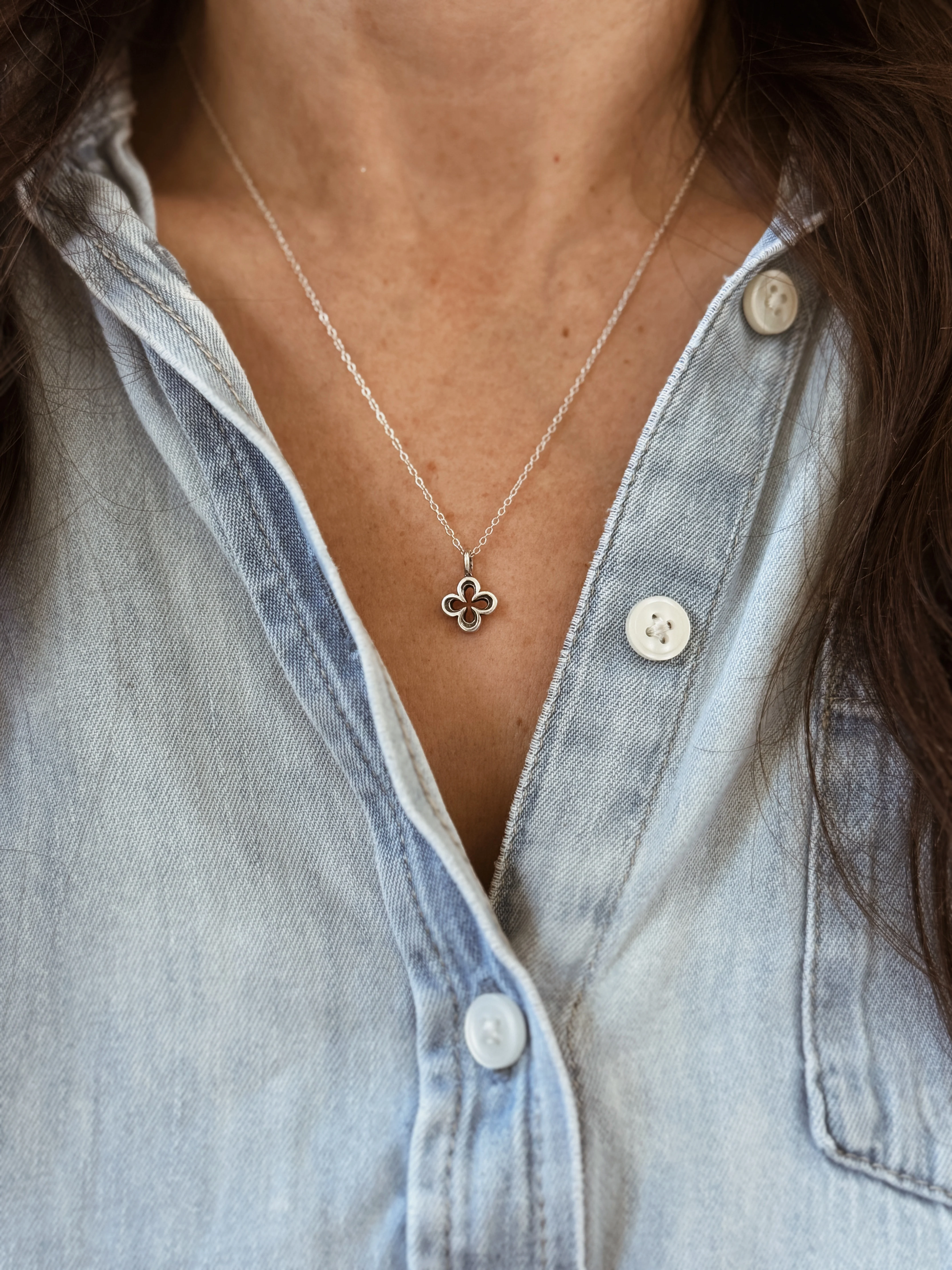 QUATREFOIL PENDANT — SMALL - Image 11