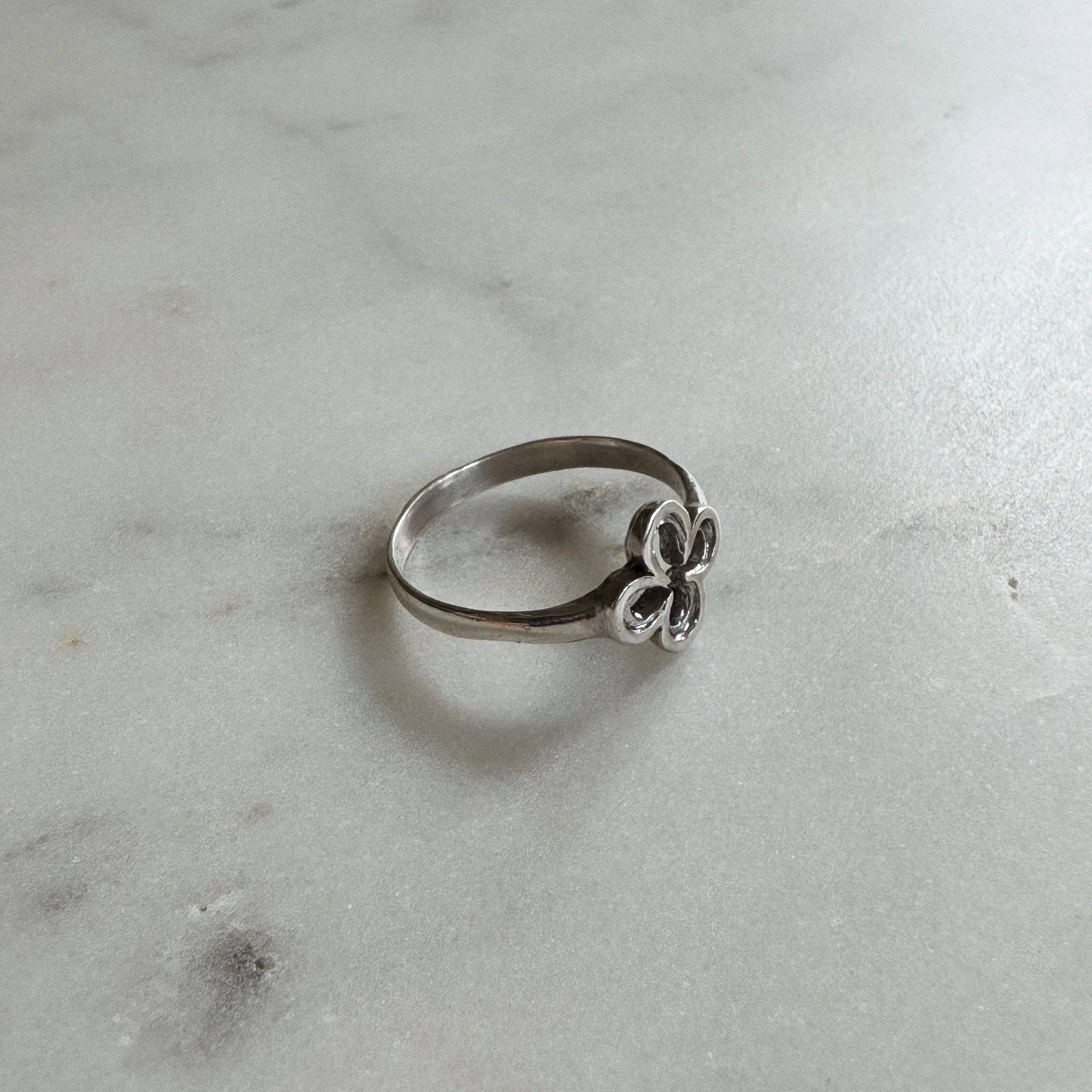 QUATREFOIL RING - Image 10
