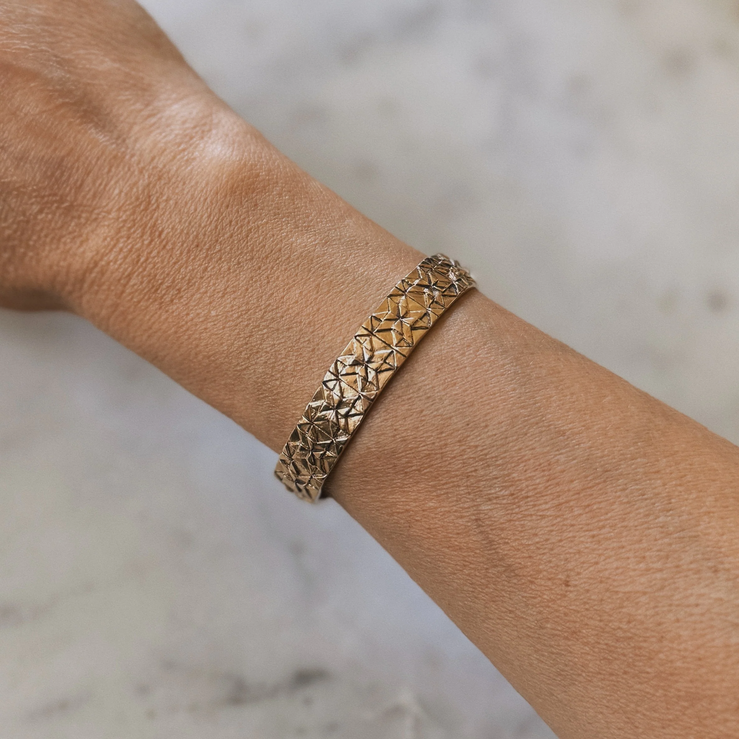 QUILT SQUARE CUFF — ONE ROW - Image 2