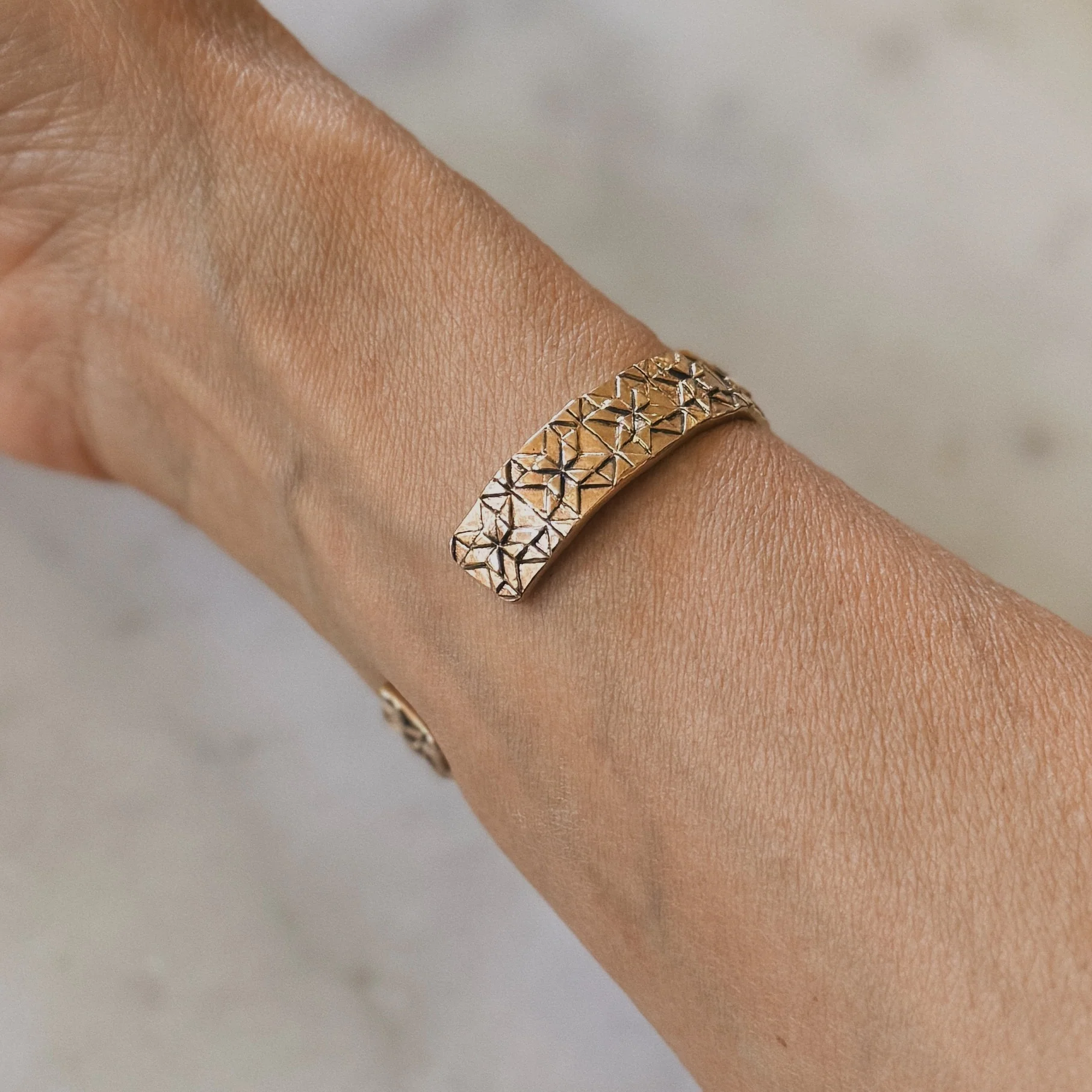 QUILT SQUARE CUFF — ONE ROW - Image 9