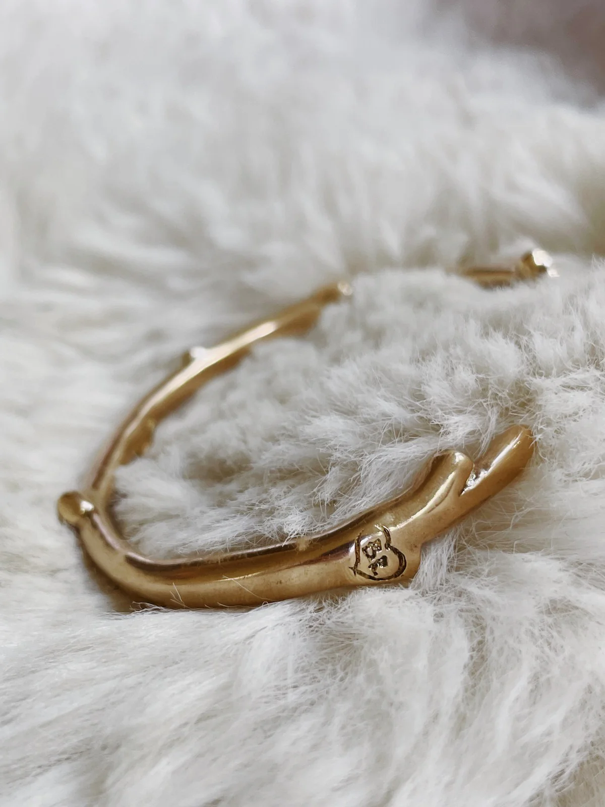 RED STICK LOVE CUFF - Image 3