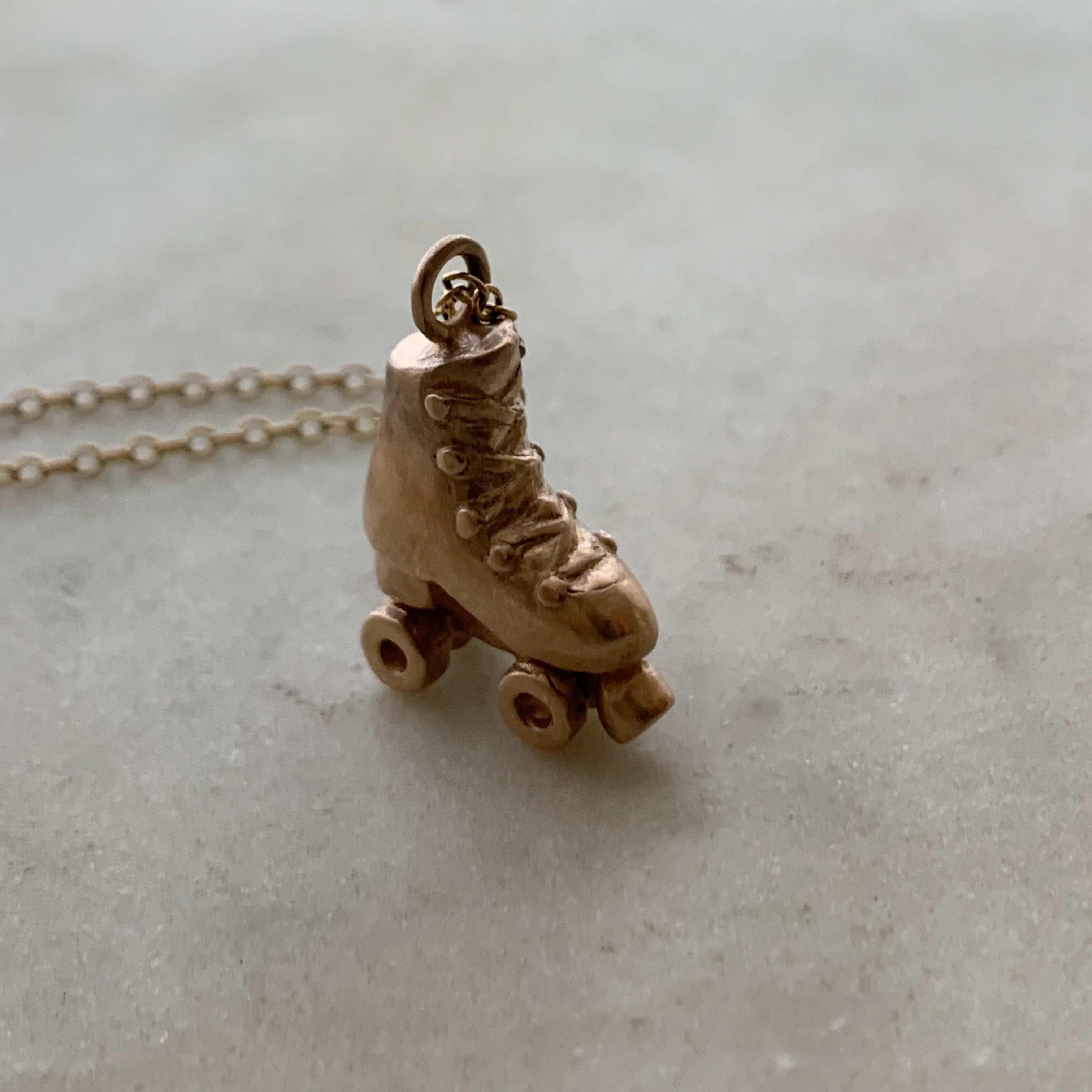 ARCHIVE — ROLLER SKATE PENDANT - Image 7