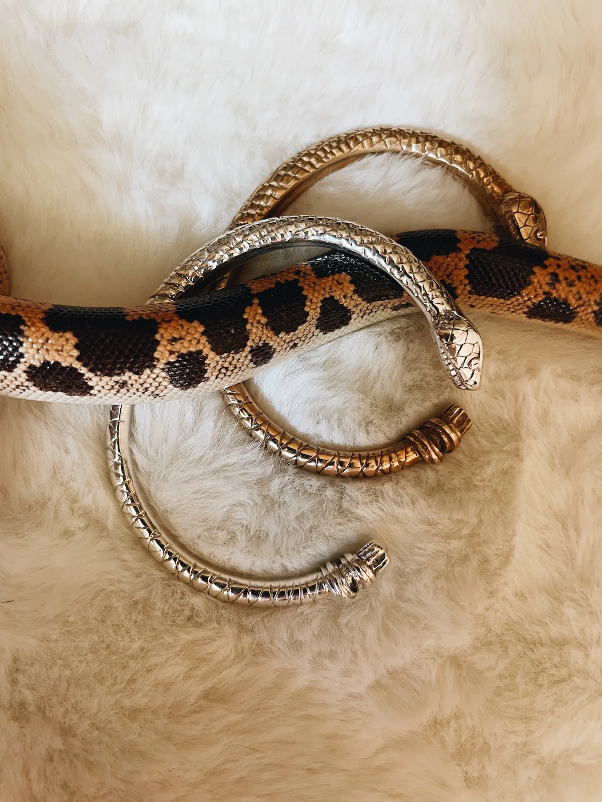 SNAKE-ROPE CUFF - Image 3
