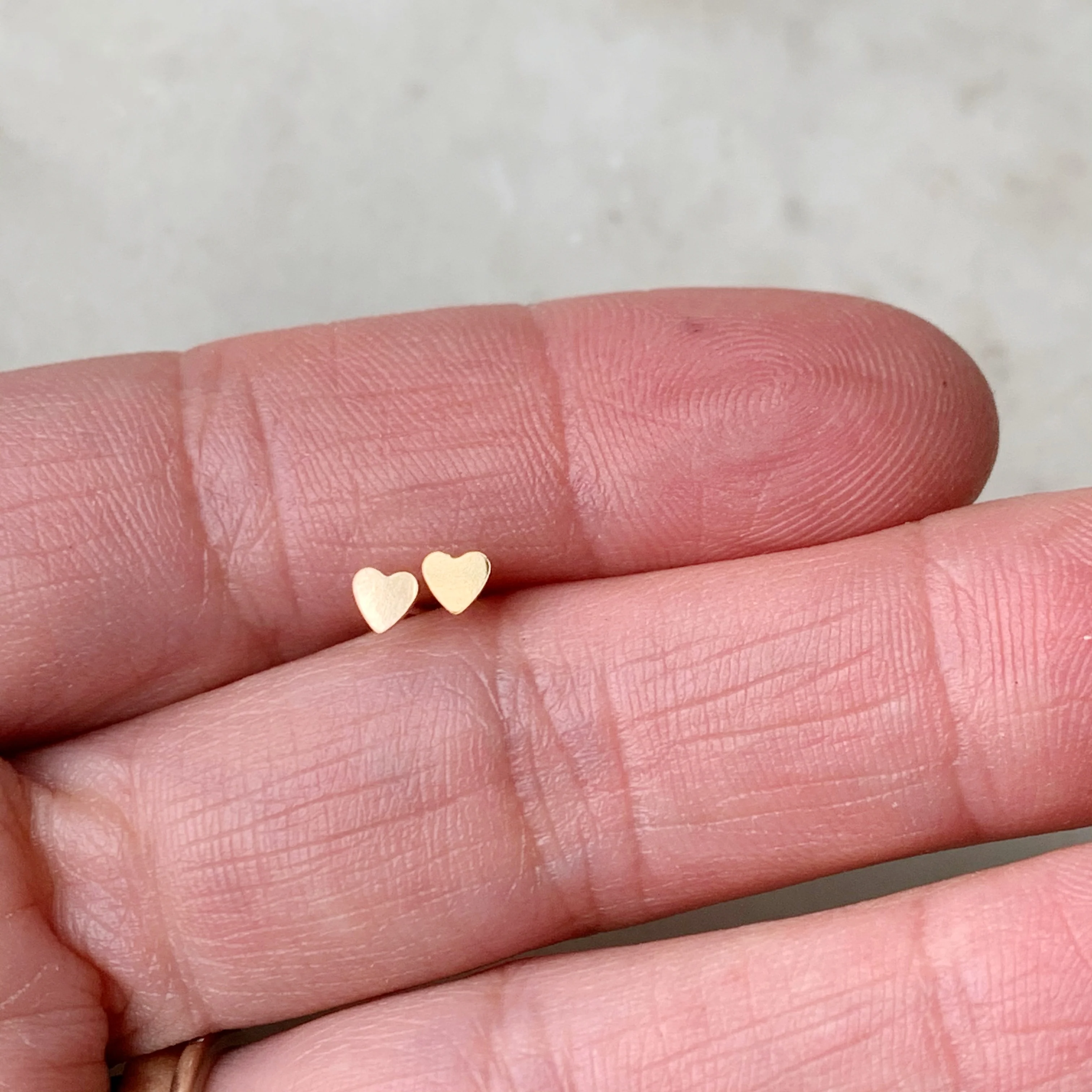 STUDS — HEARTS - Image 3