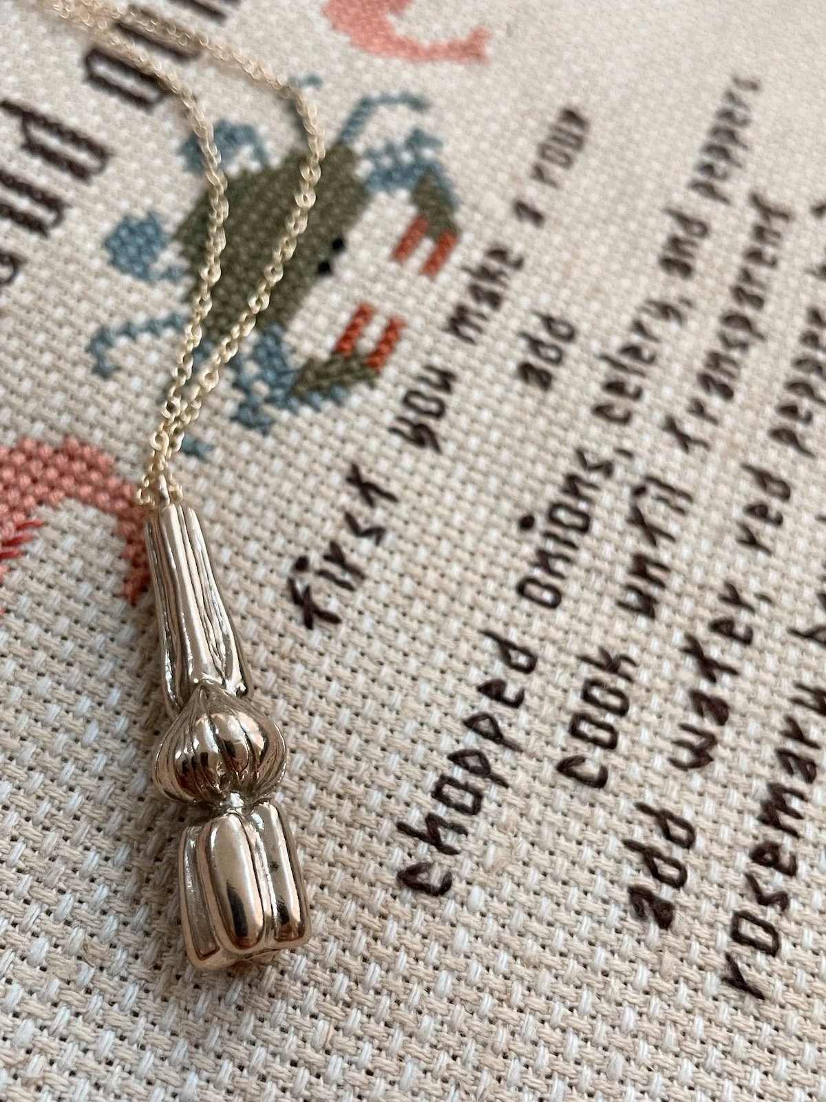 CAJUN HOLY TRINITY PENDANT - Image 3