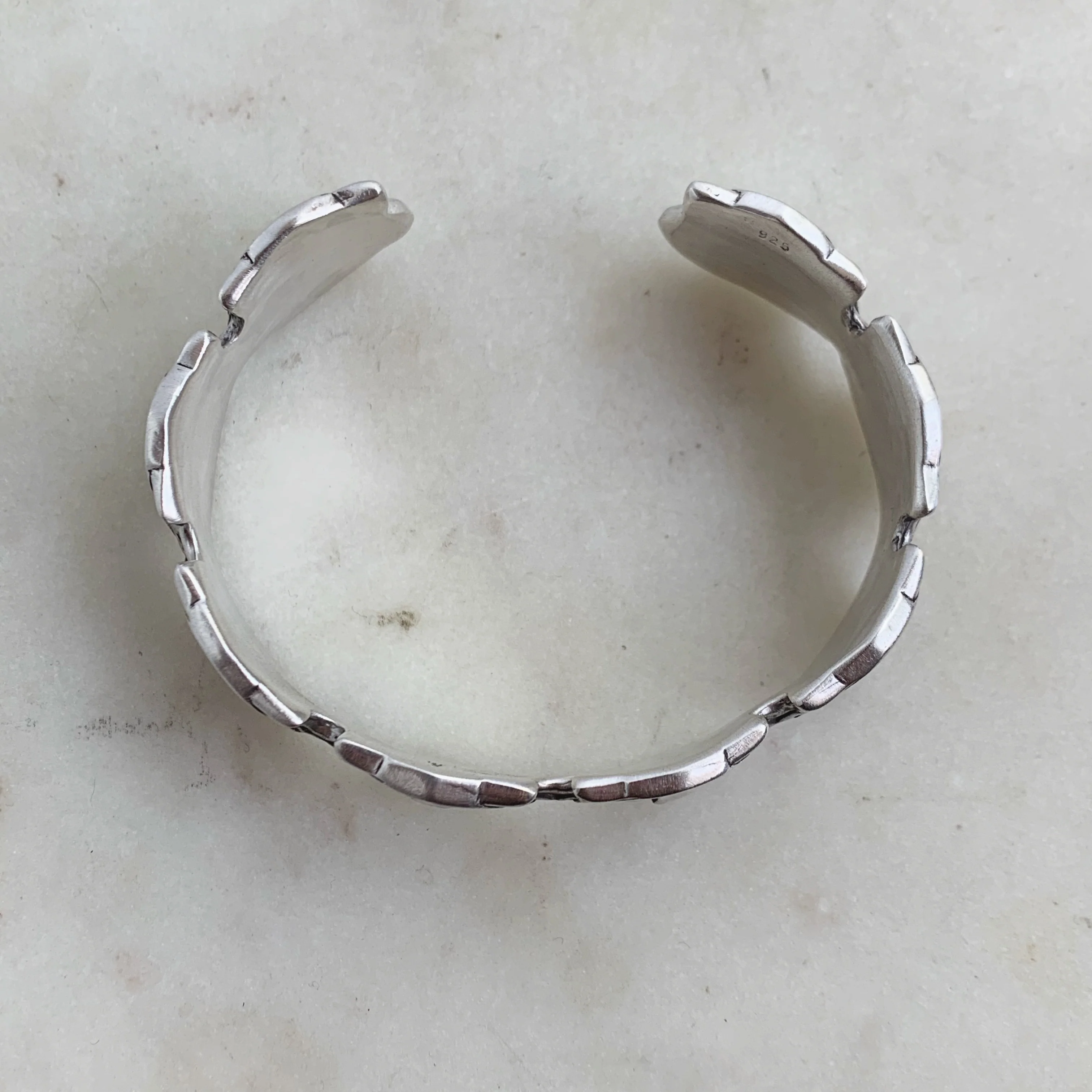 TIGER CUFF - Image 8