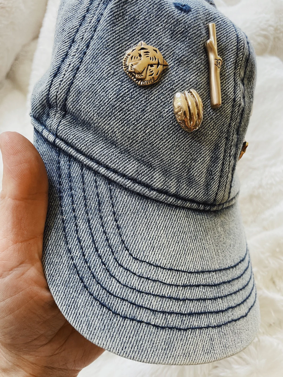 TIGER TIE/LAPEL PIN - Image 5