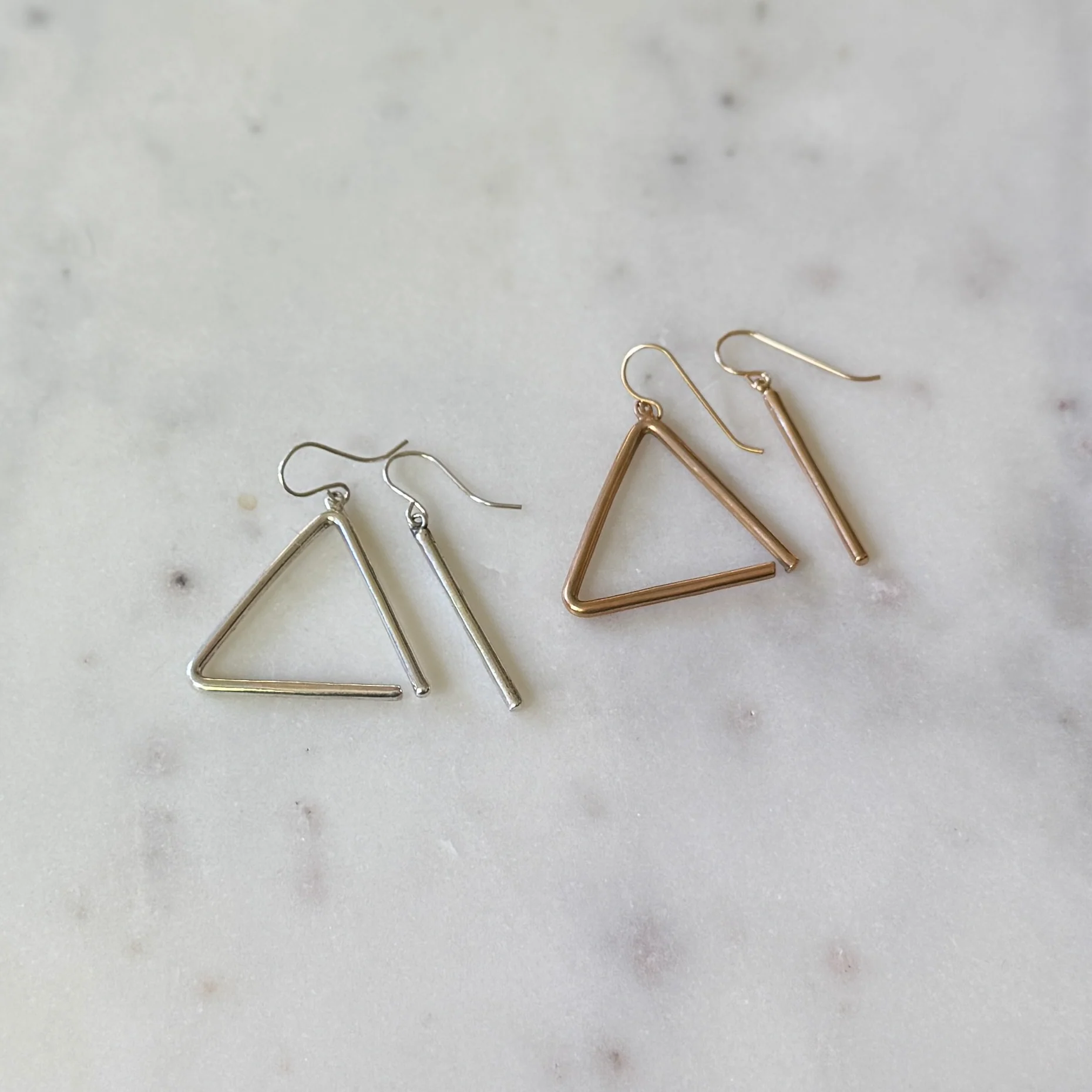 ARCHIVE — TRIANGLE EARRINGS - Image 5