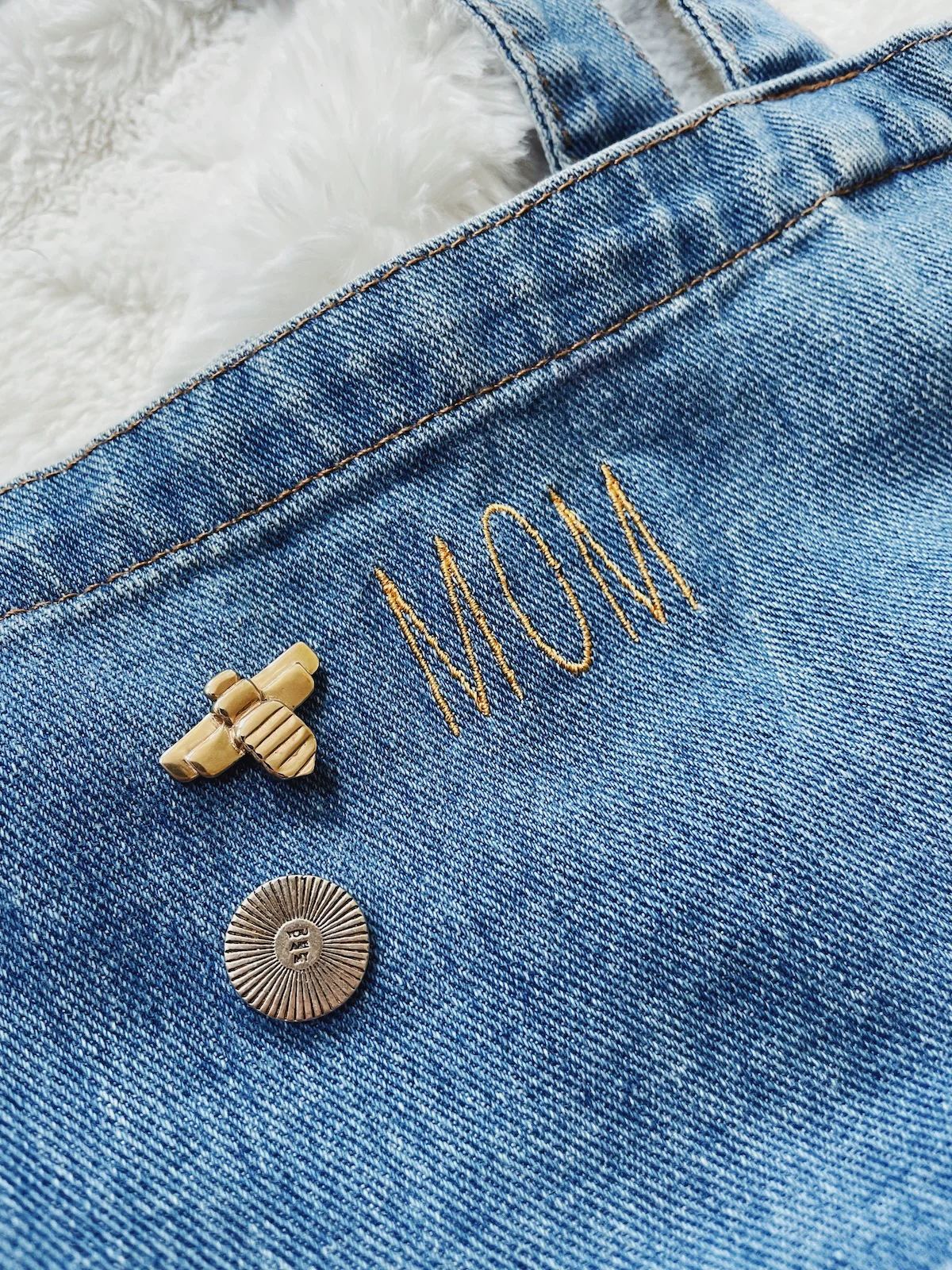 YOU ARE MY SUNSHINE TIE/LAPEL PIN - Image 7